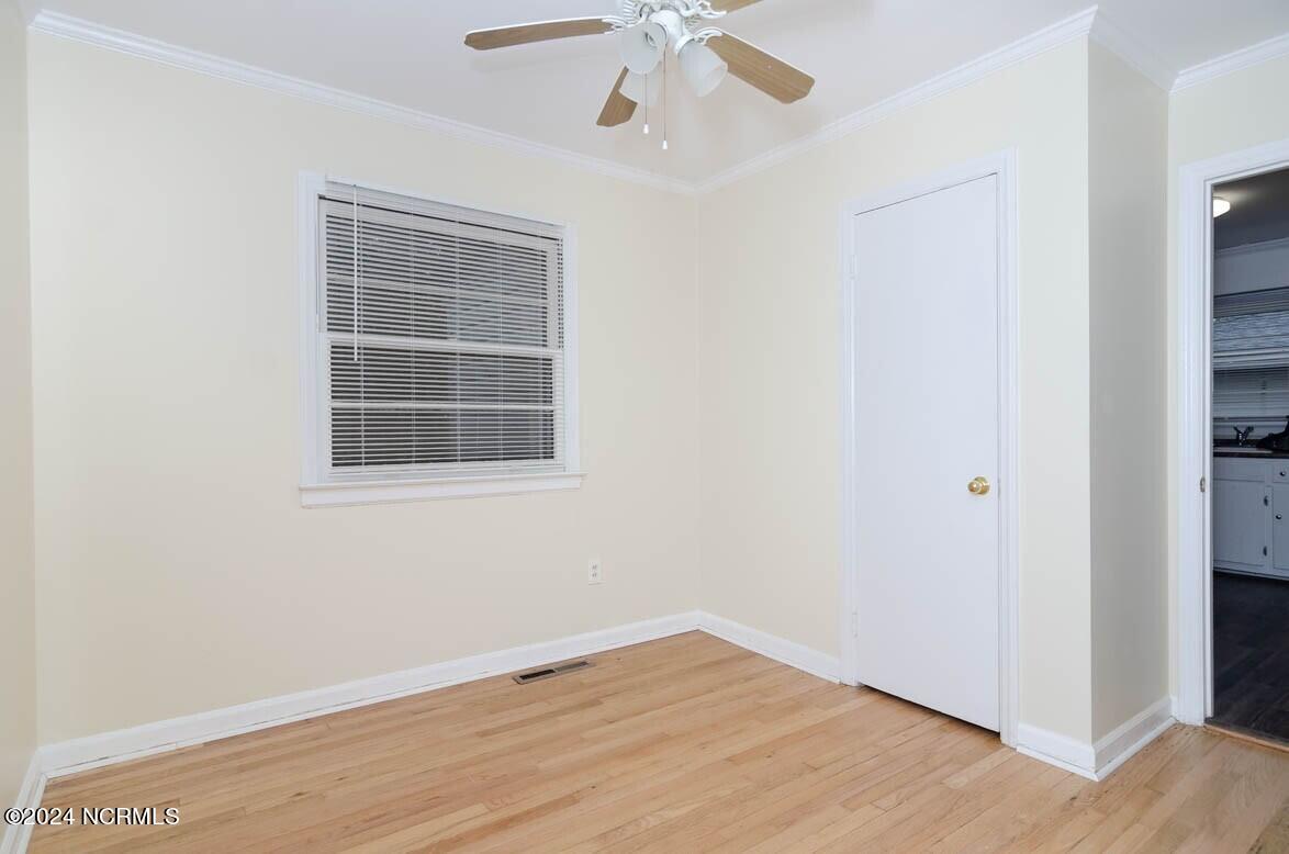 100563929 | Photo 13