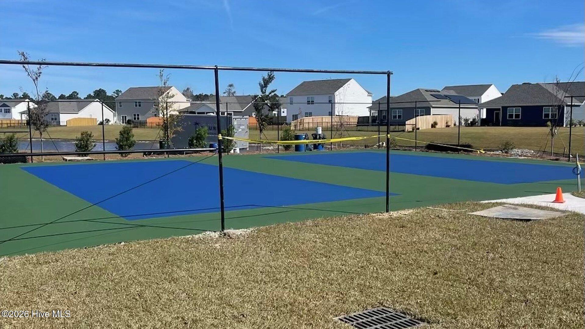 100557300 | Photo 31