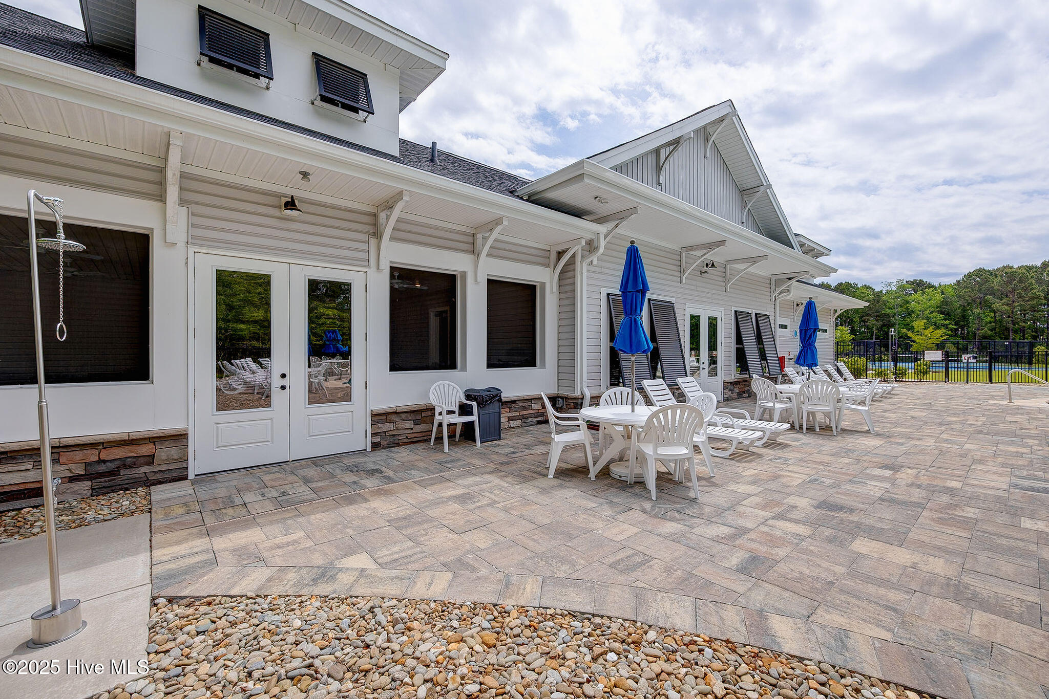 100506096 | Photo 37