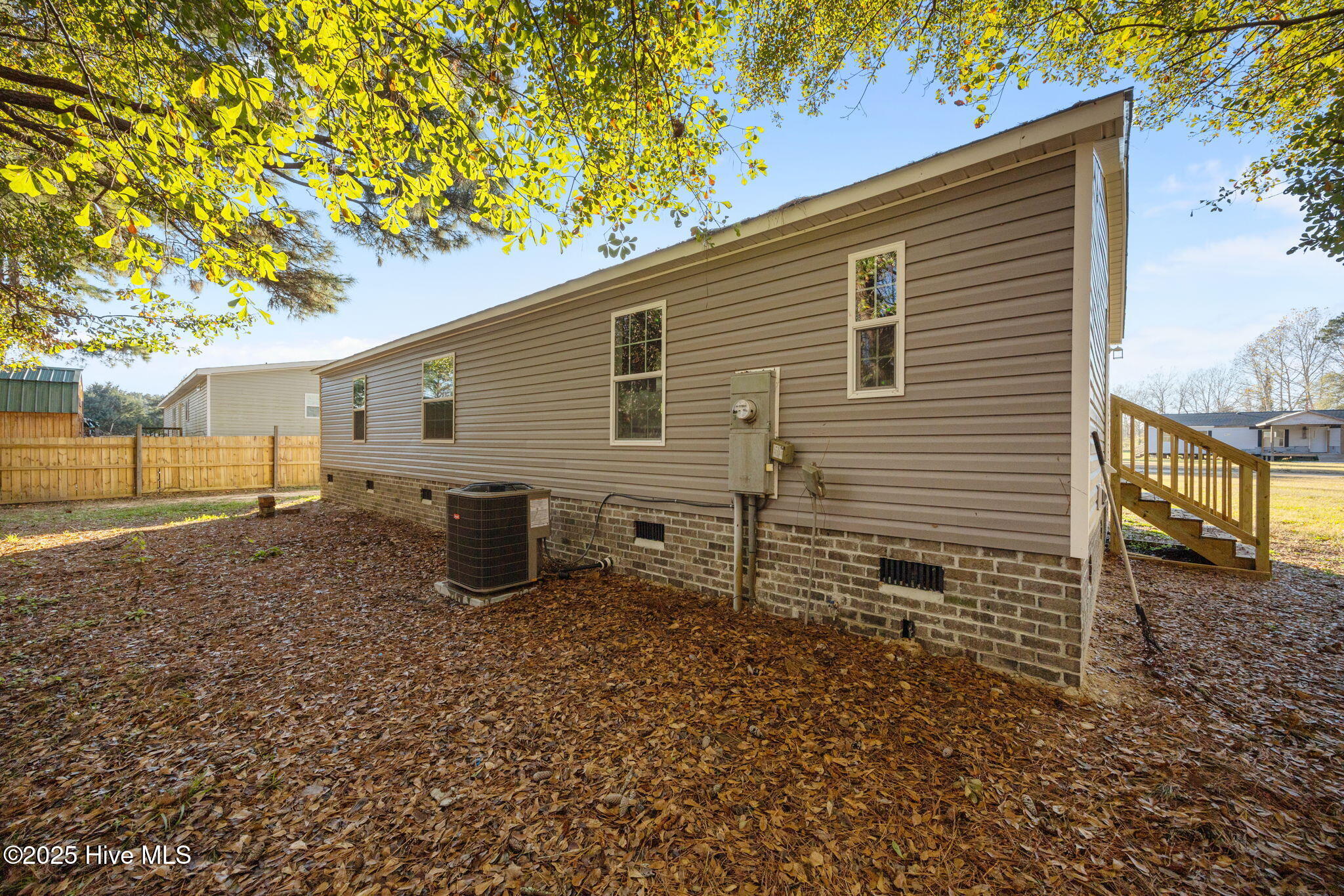 100546418 | Photo 33