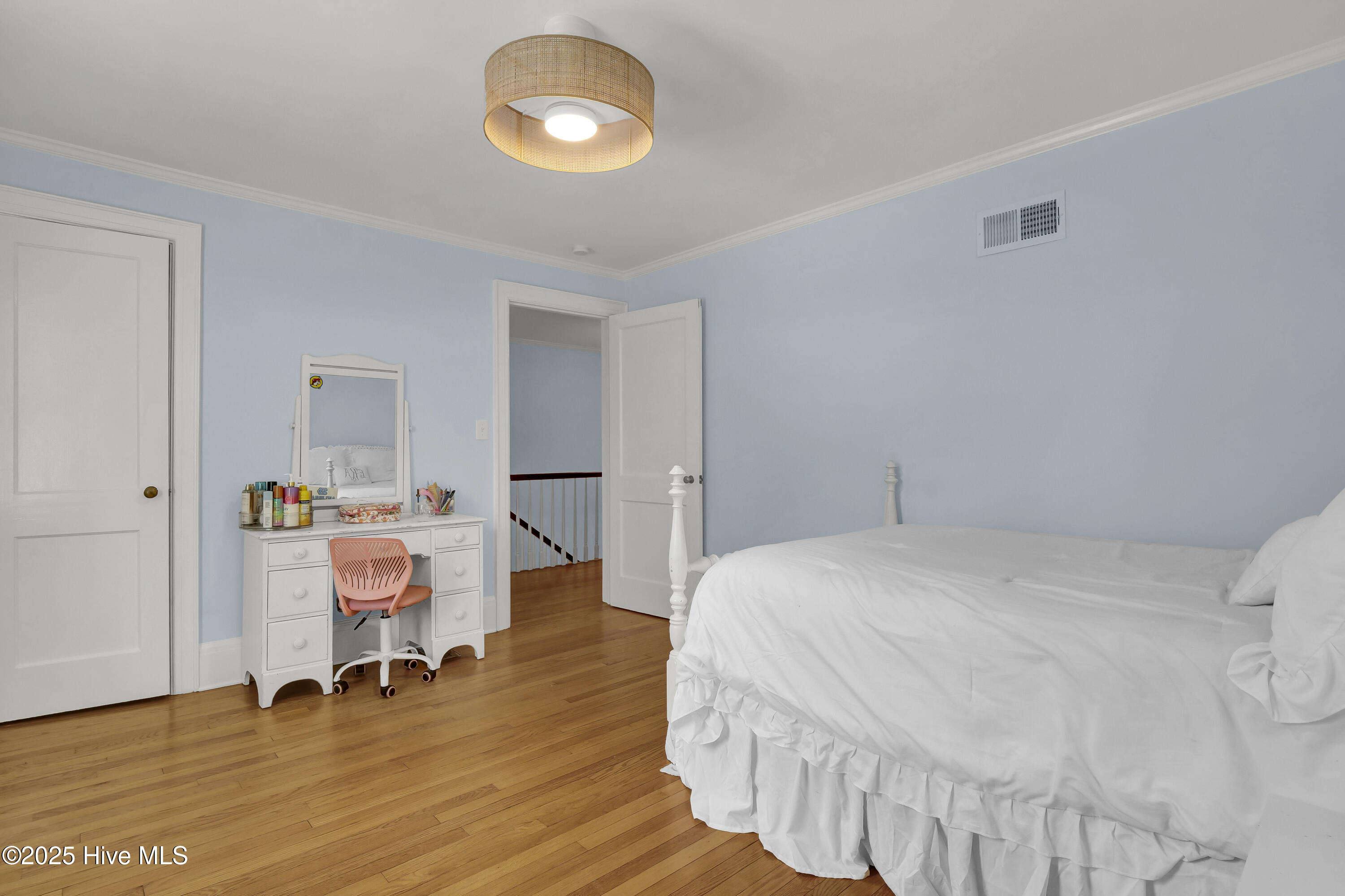 100557431 | Photo 20