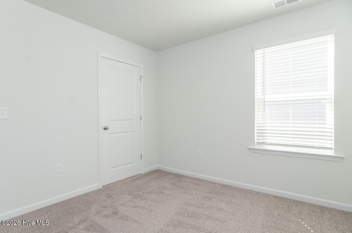 100568569 | Photo 15