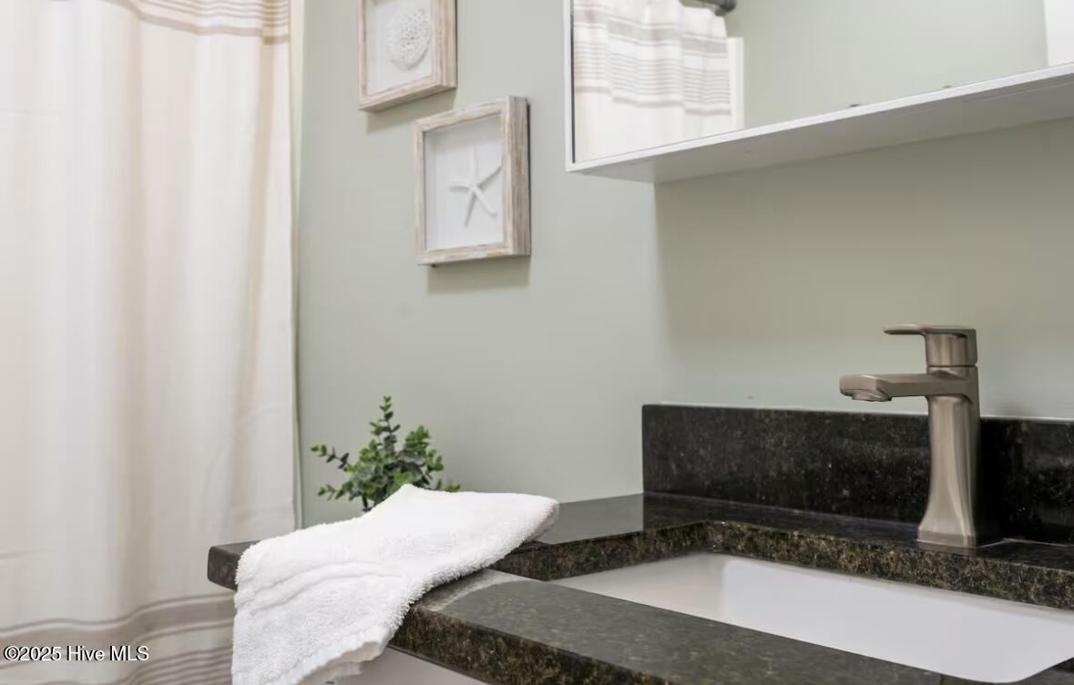 100488865 | Photo 24