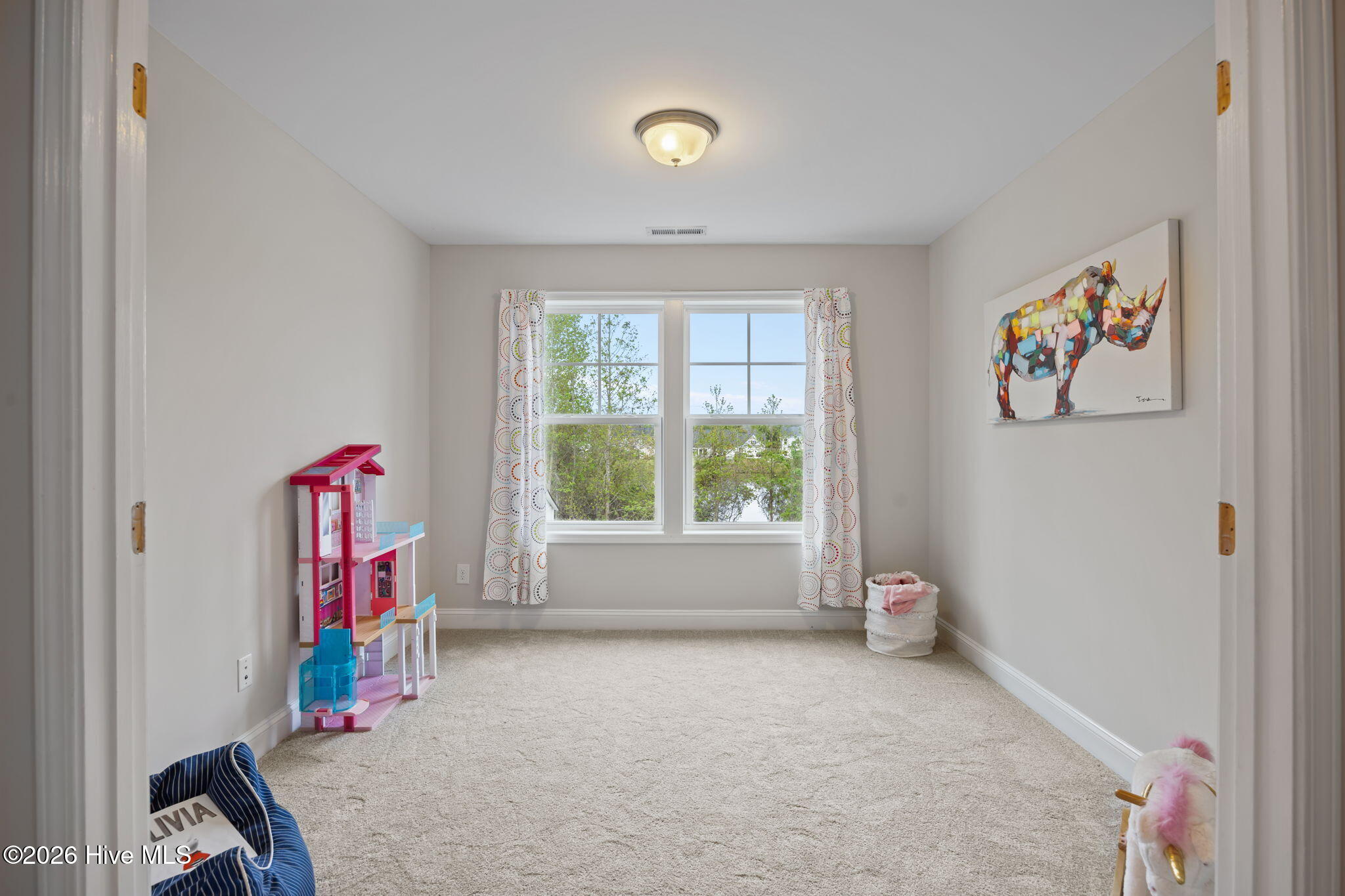 100565908 | Photo 24