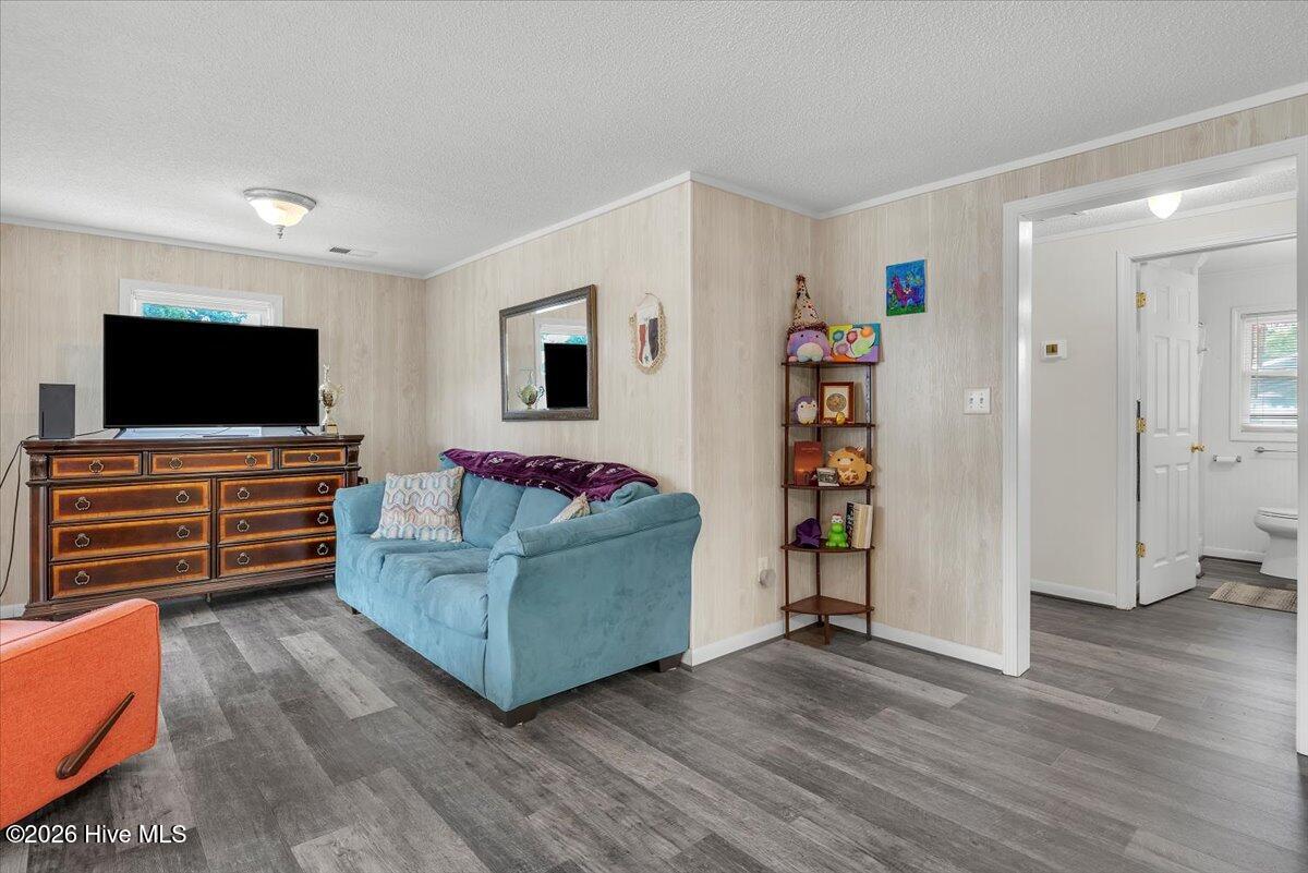 100551902 | Photo 77