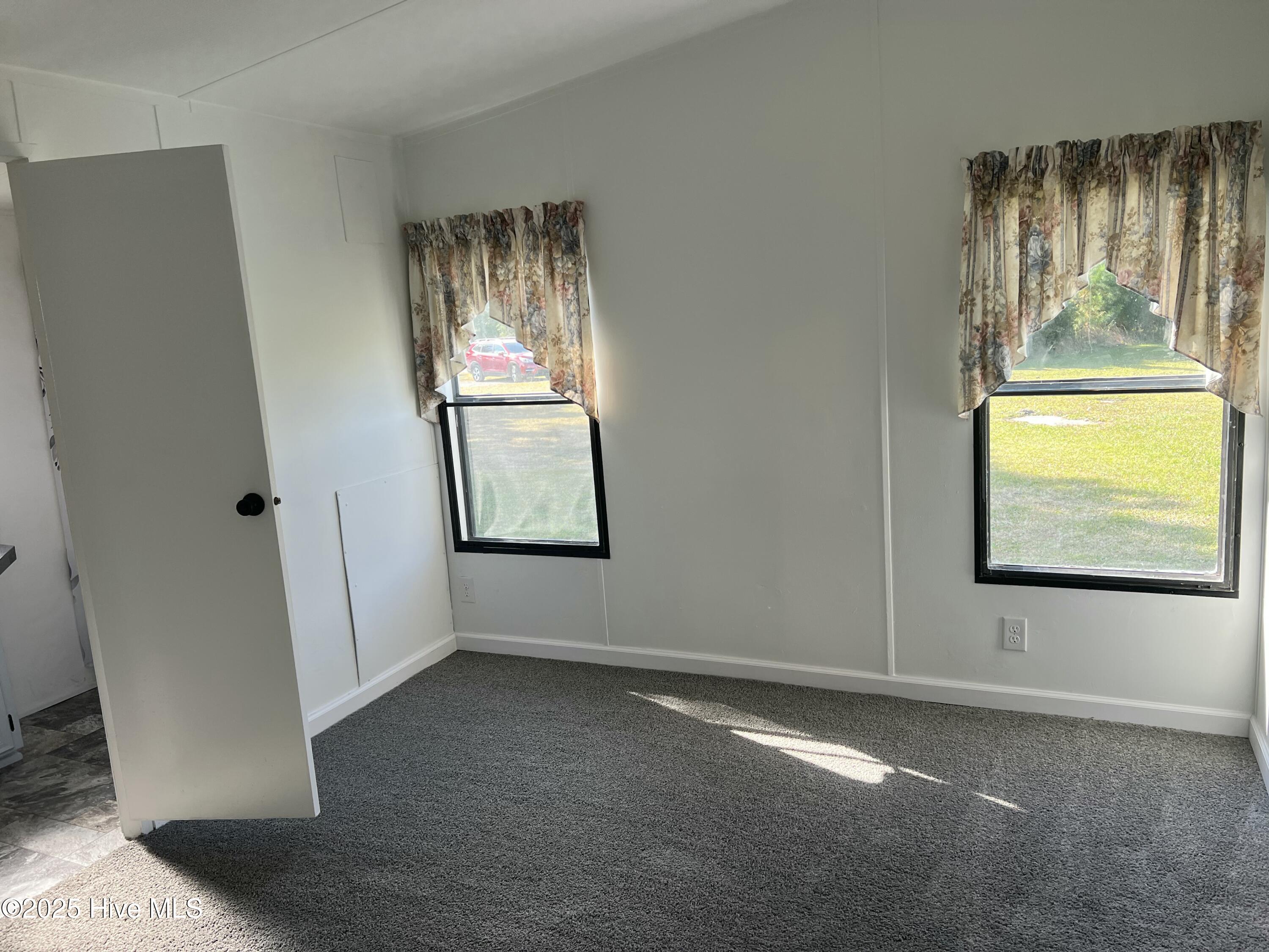 112 Stephen Willis Road,Williston