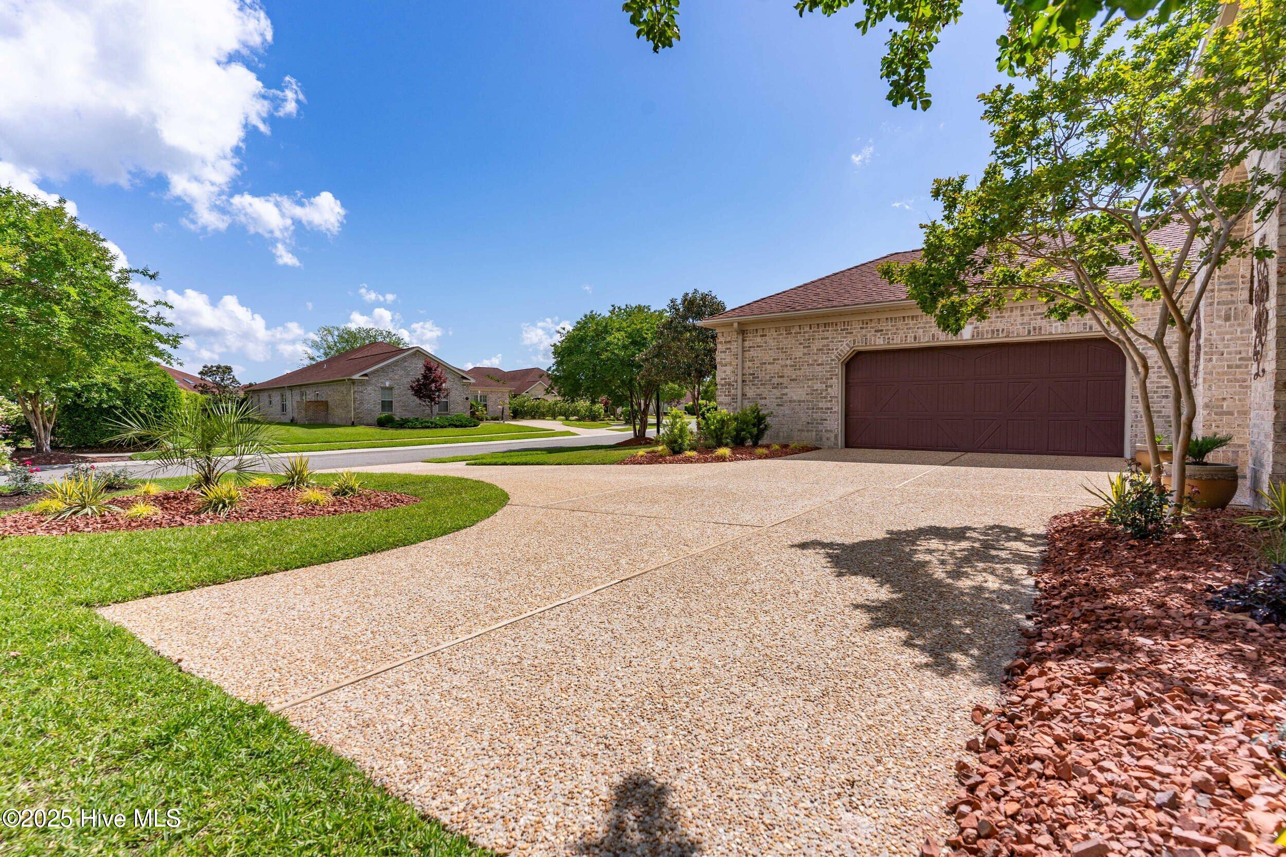 100543015 | Photo 55