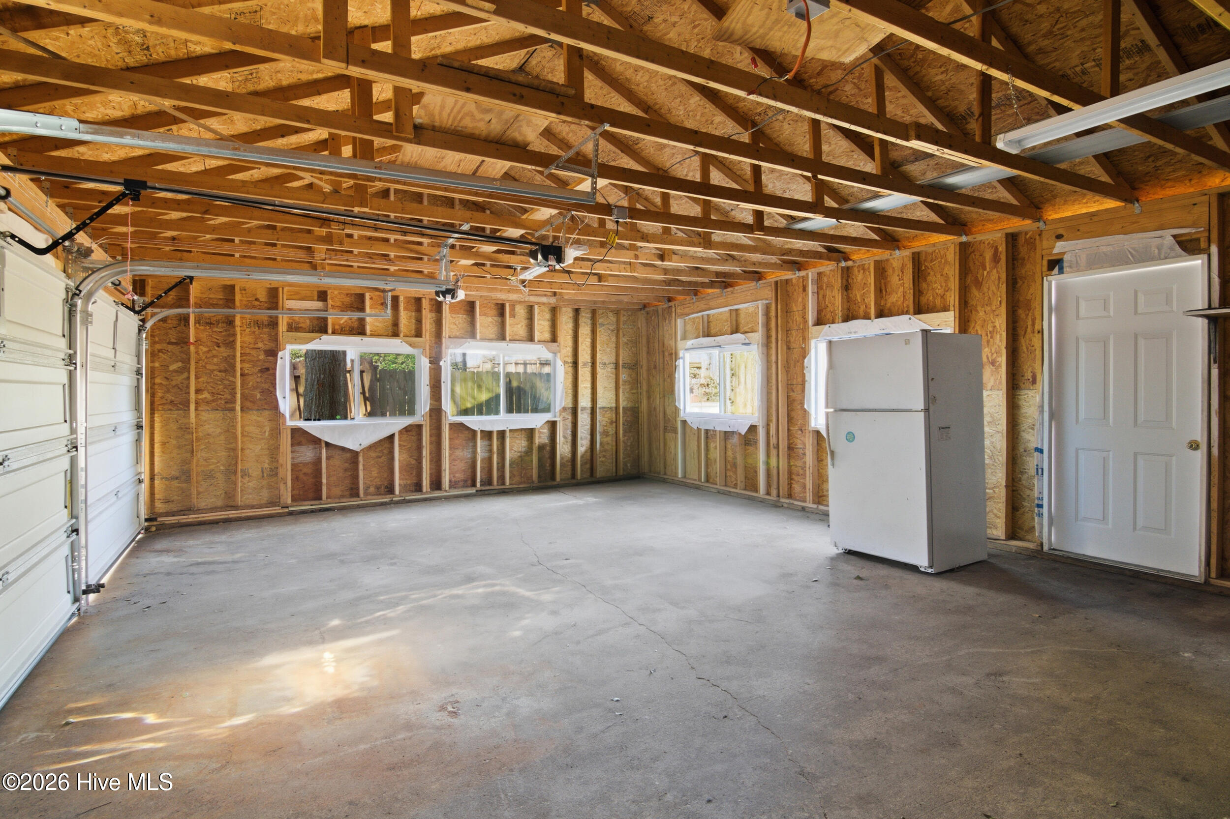 100553868 | Photo 49