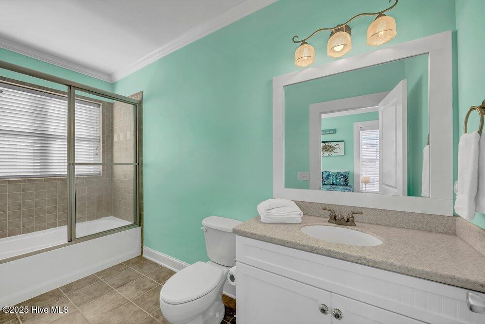 100547036 | Photo 17