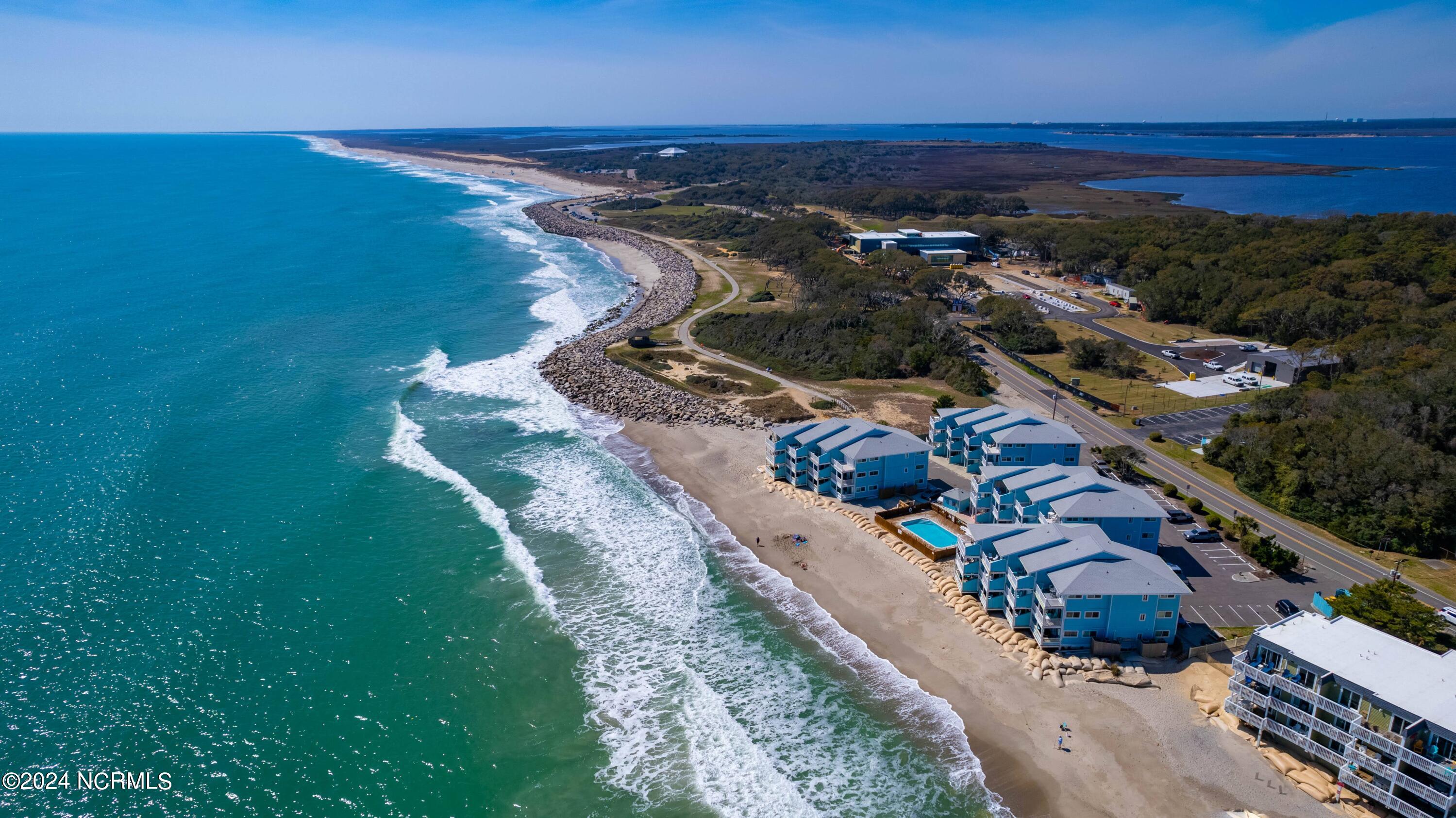 100557280 | Photo 26