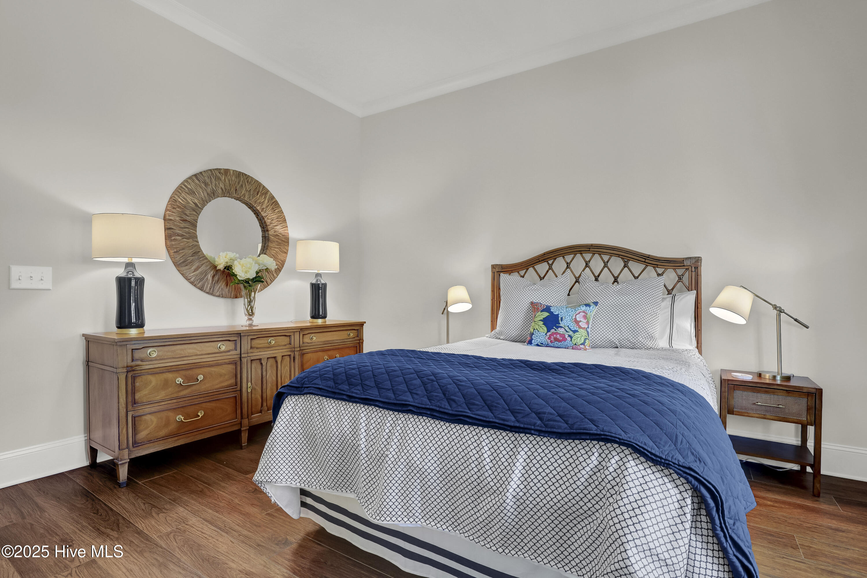 100523529 | Photo 40