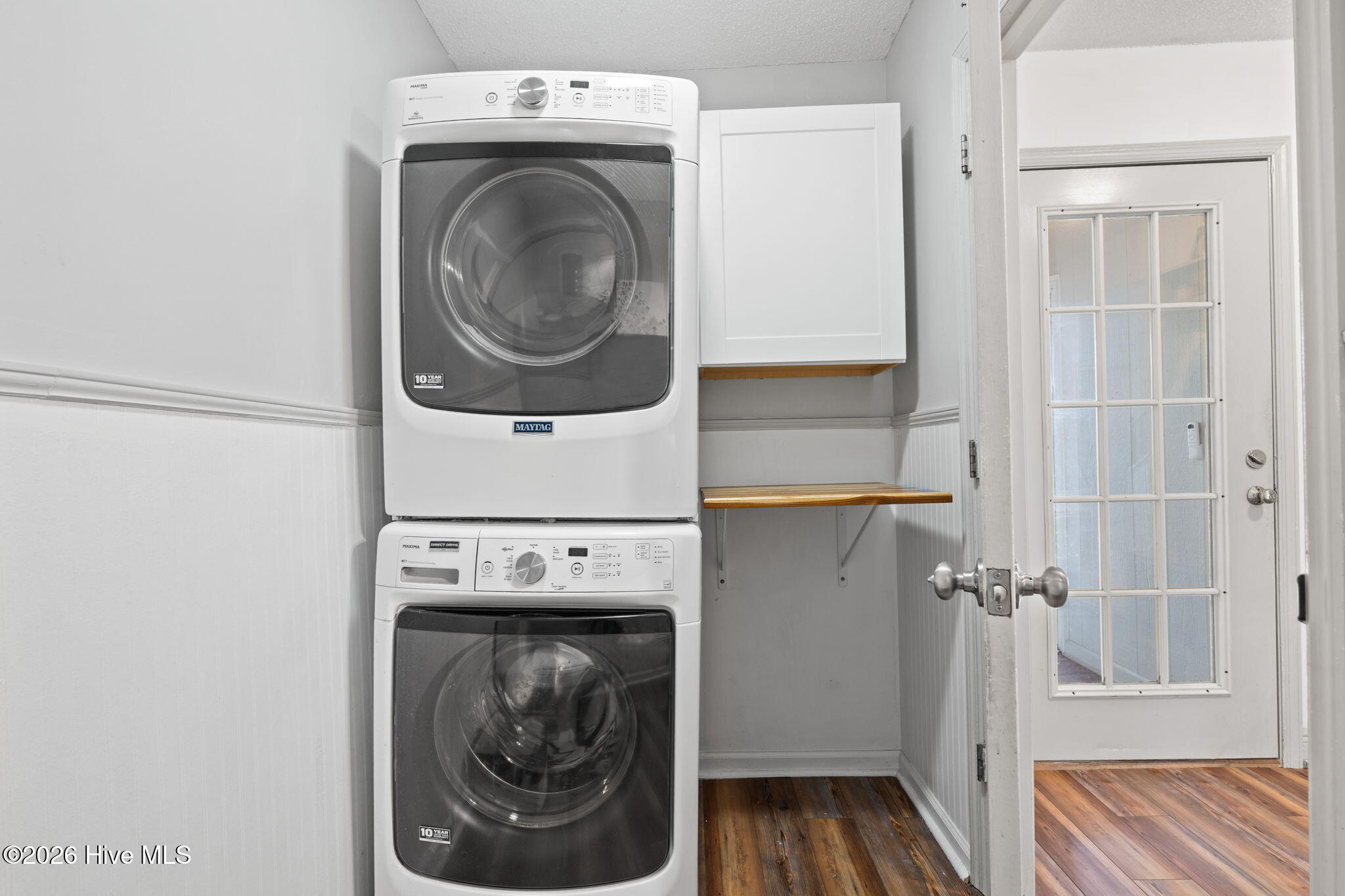 100564721 | Photo 25