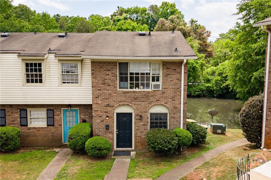 119 Eaglewood Way