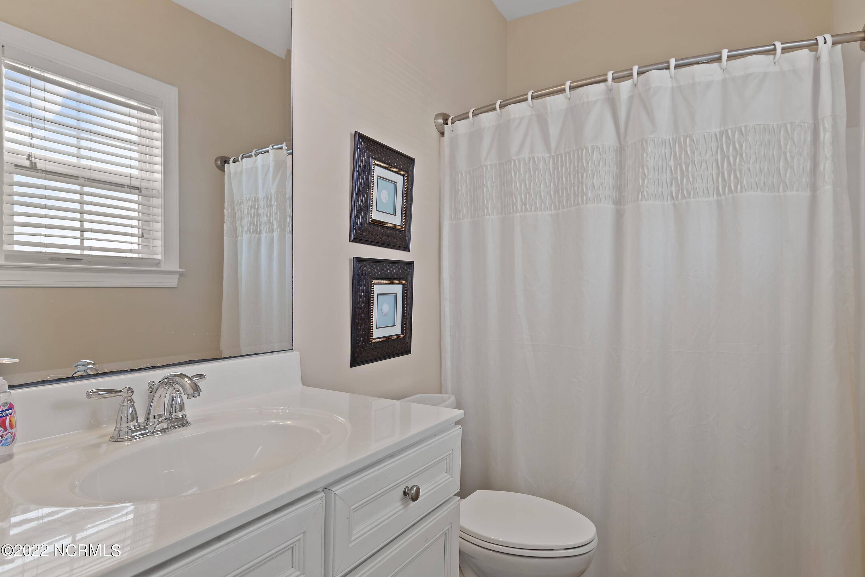 100535231 | Photo 19