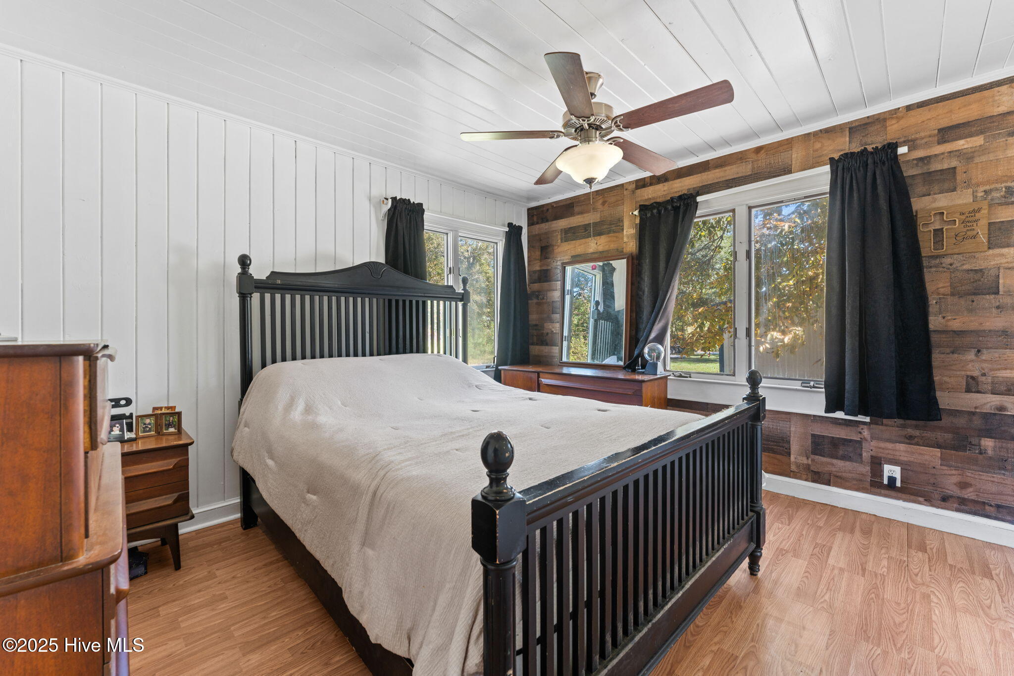 100534083 | Photo 12