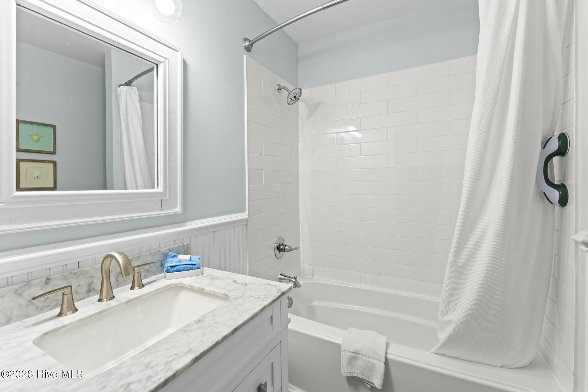 100550186 | Photo 35