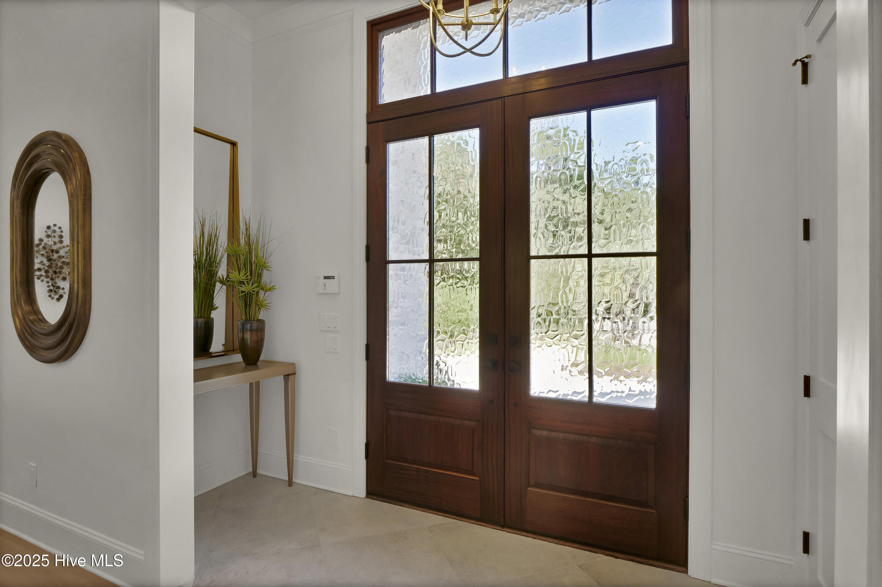 100532496 | Photo 10