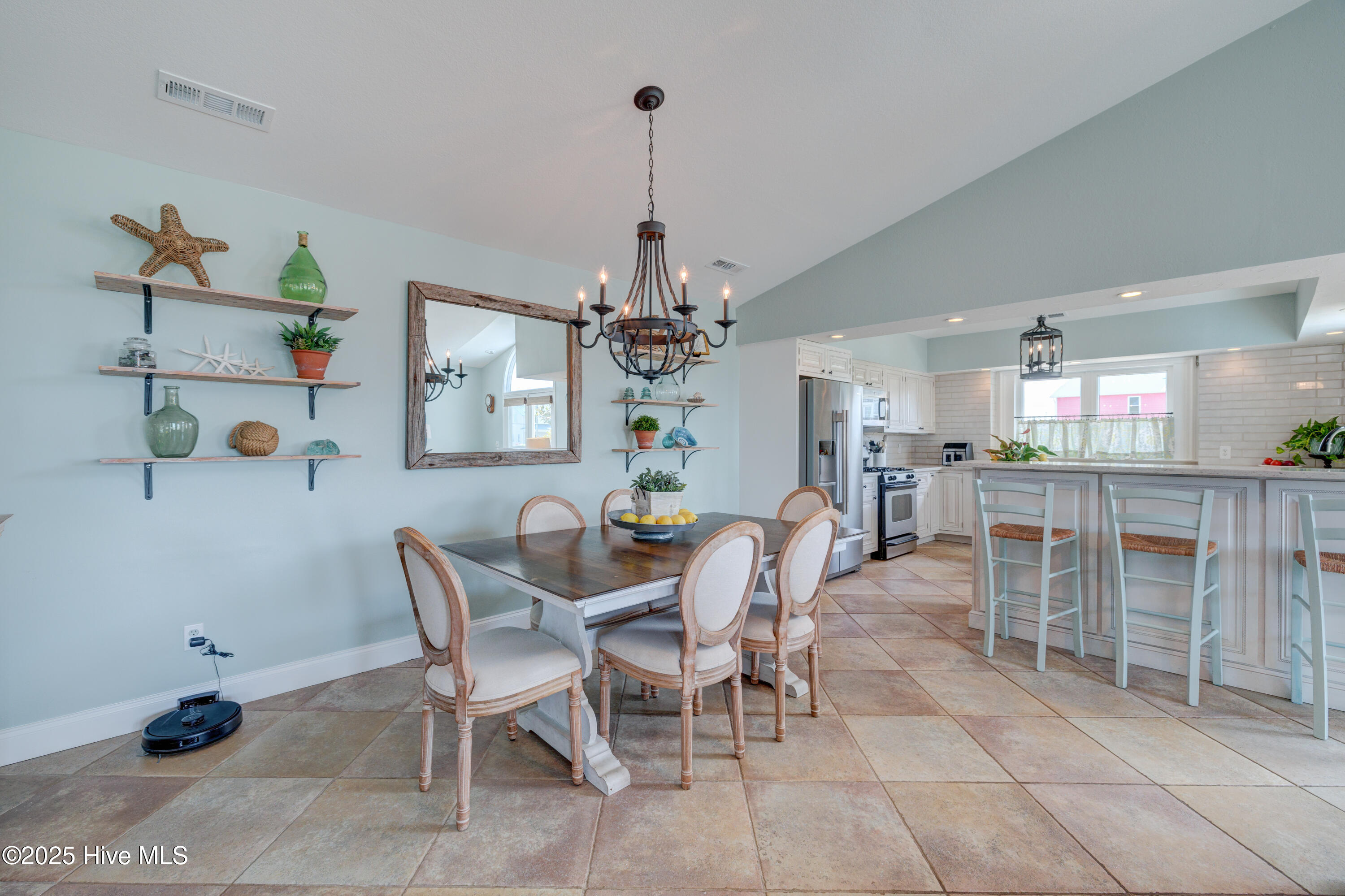 100515137 | Photo 17