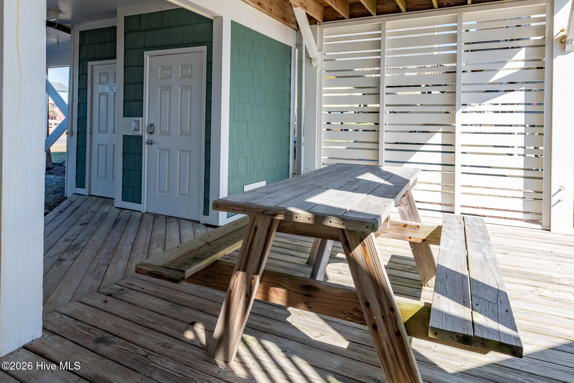 100558758 | Photo 50