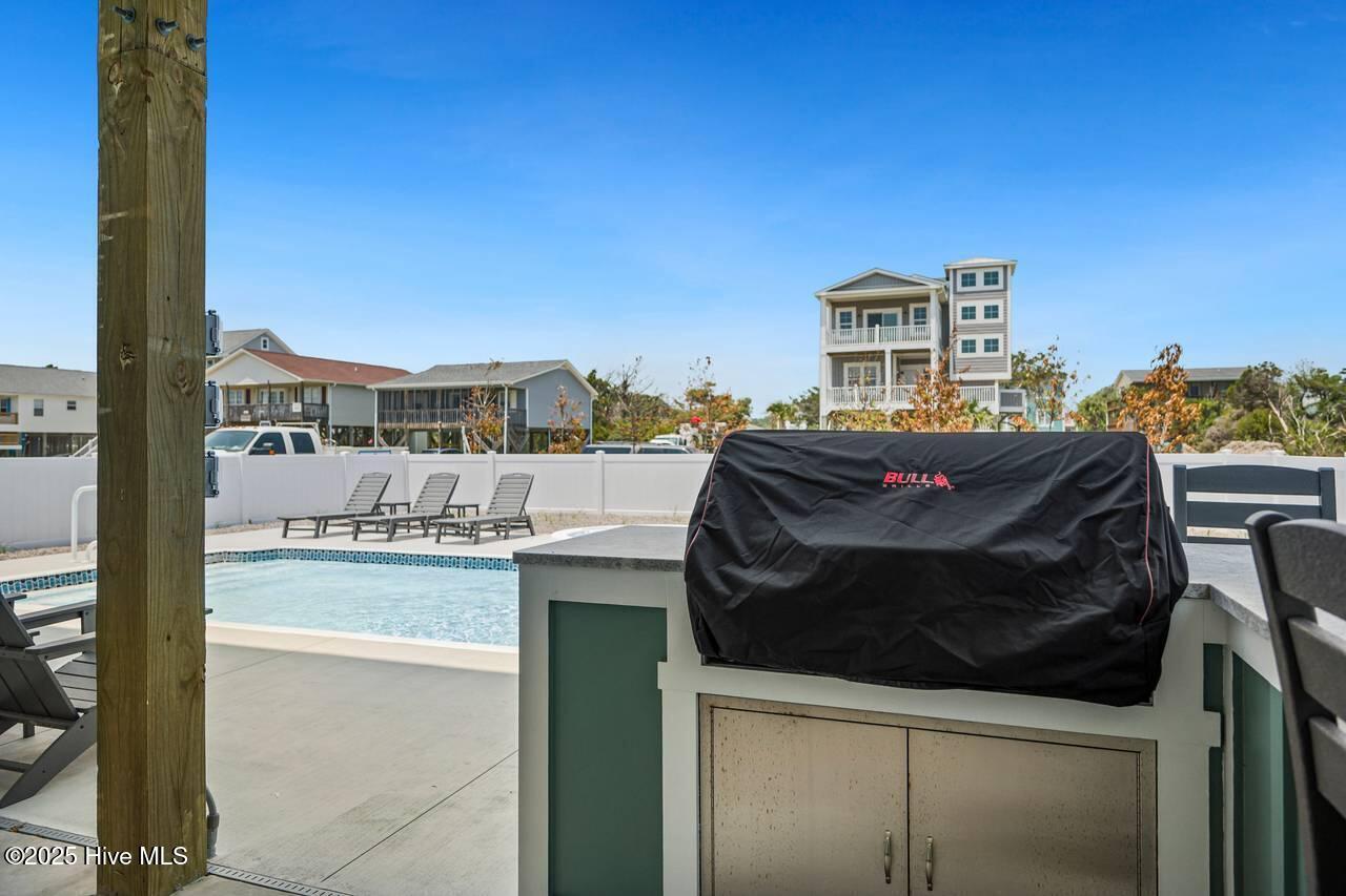 100527522 | Photo 126