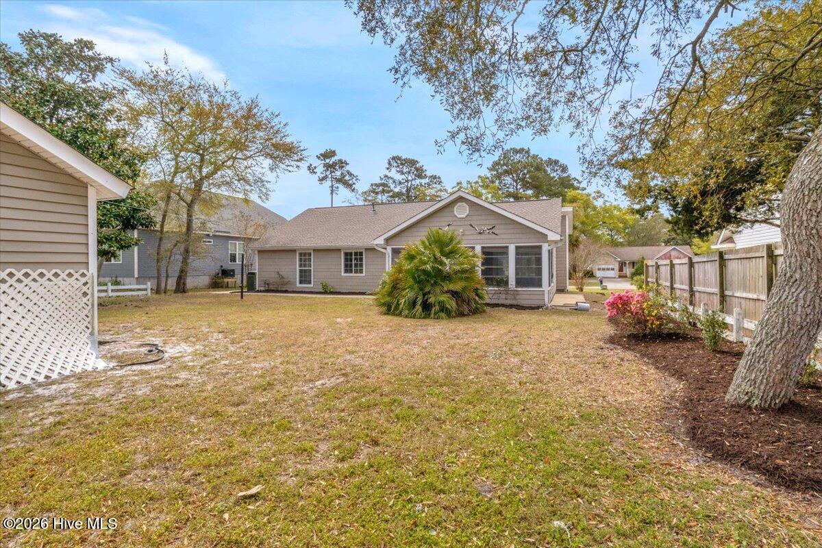 100564620 | Photo 40