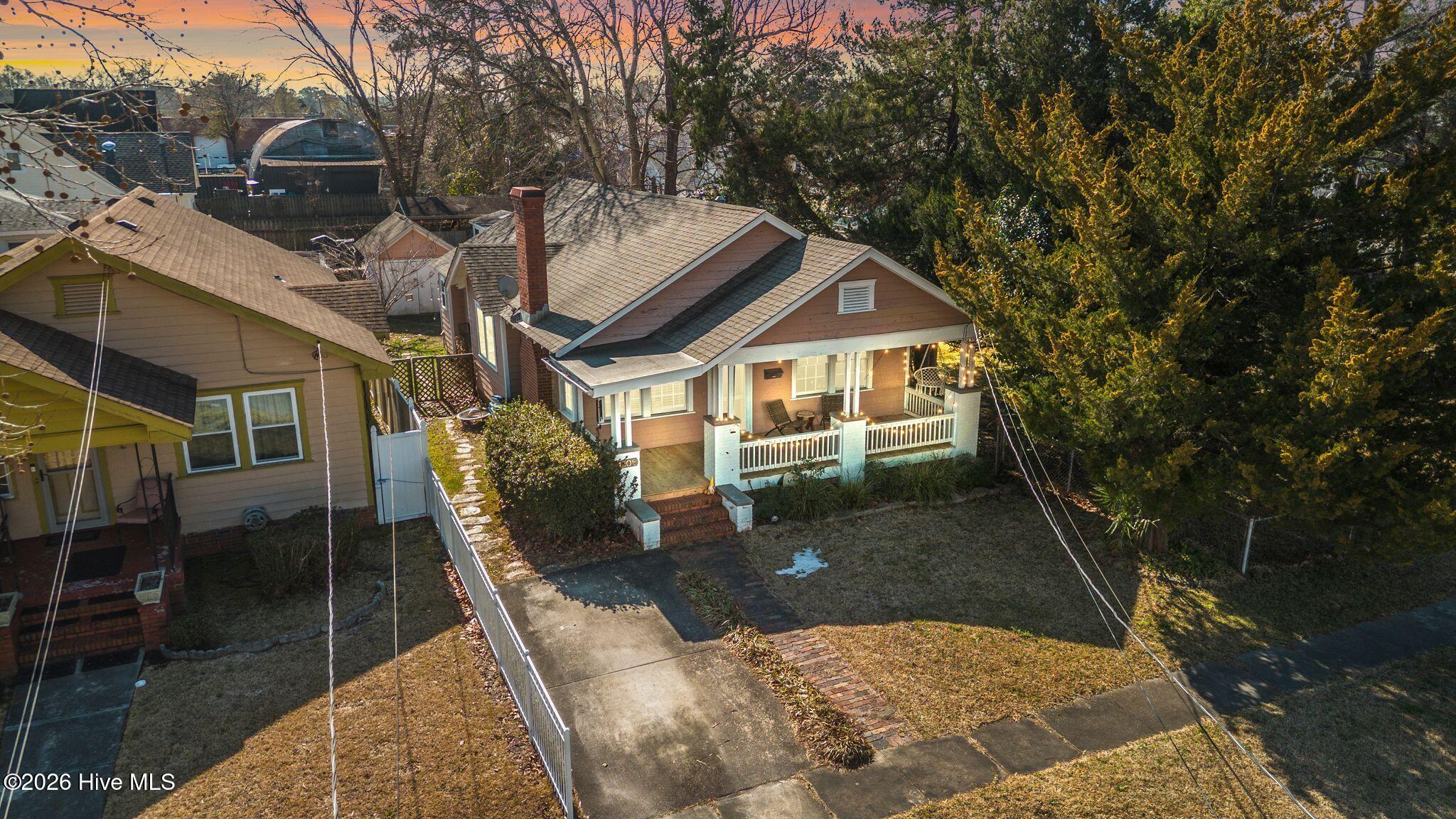 100554931 | Photo 43