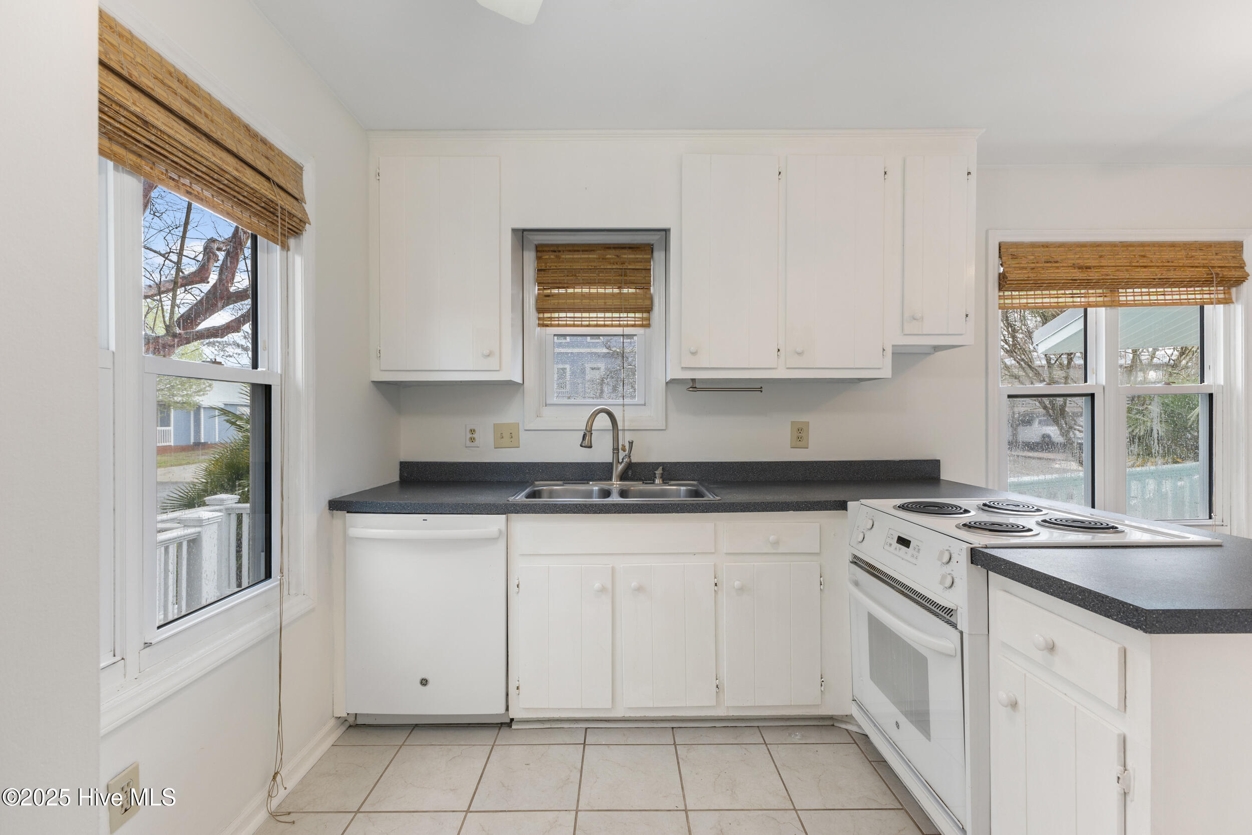 300 Carolina Sands Drive, Carolina Beach, NC 28428 – photo 10: 10_501a4532