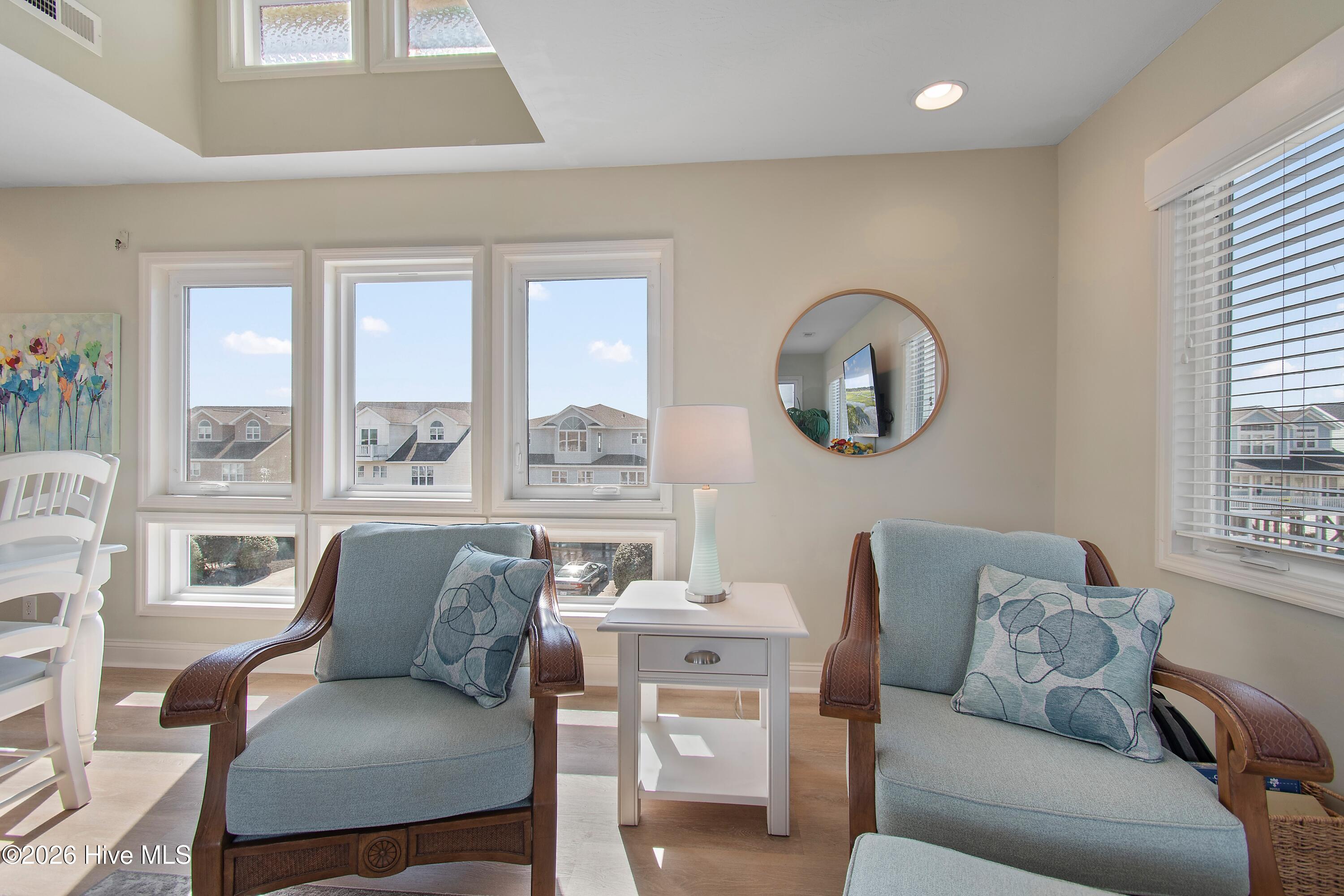 100558900 | Photo 31