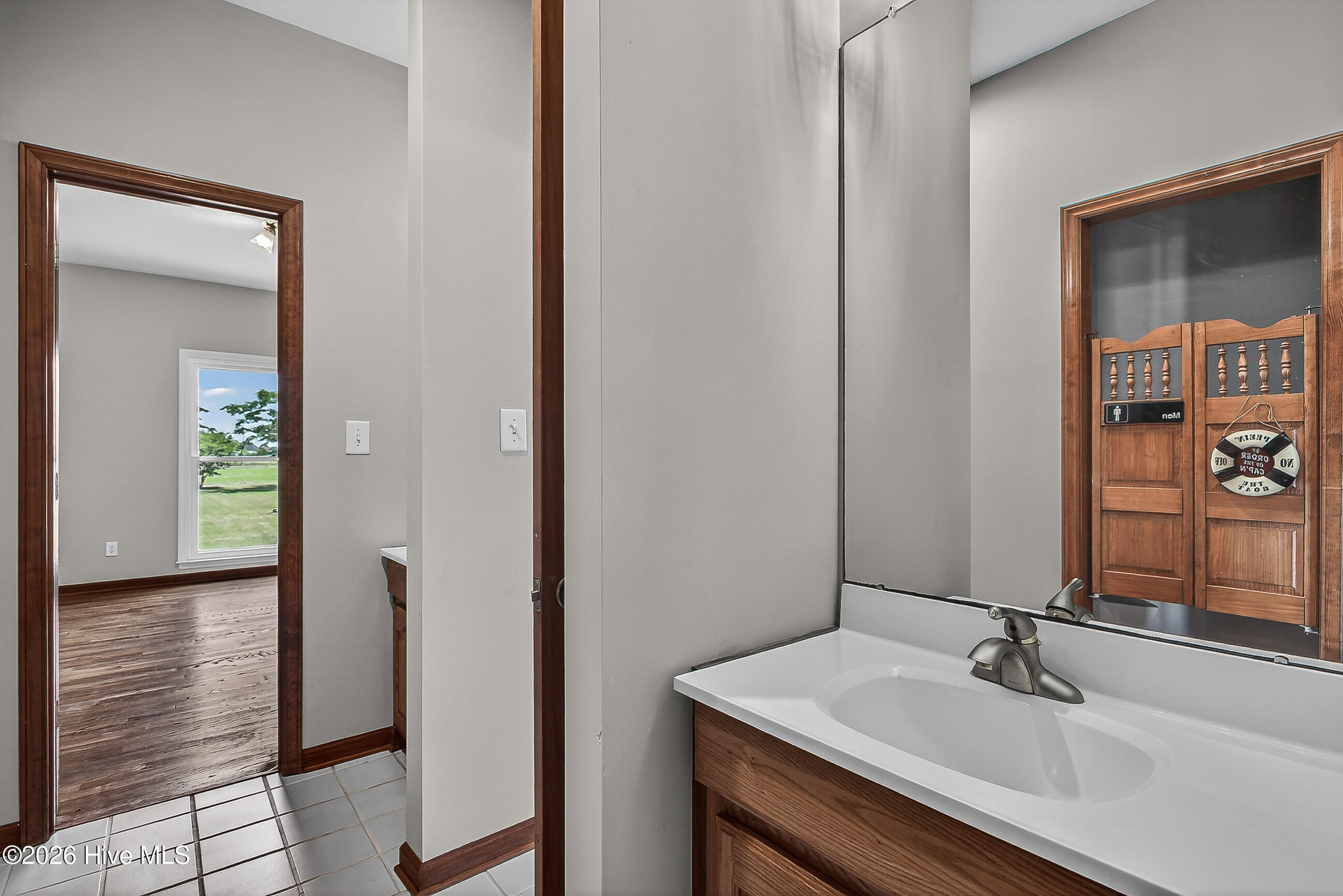 2732 White Oak River Road,Maysville