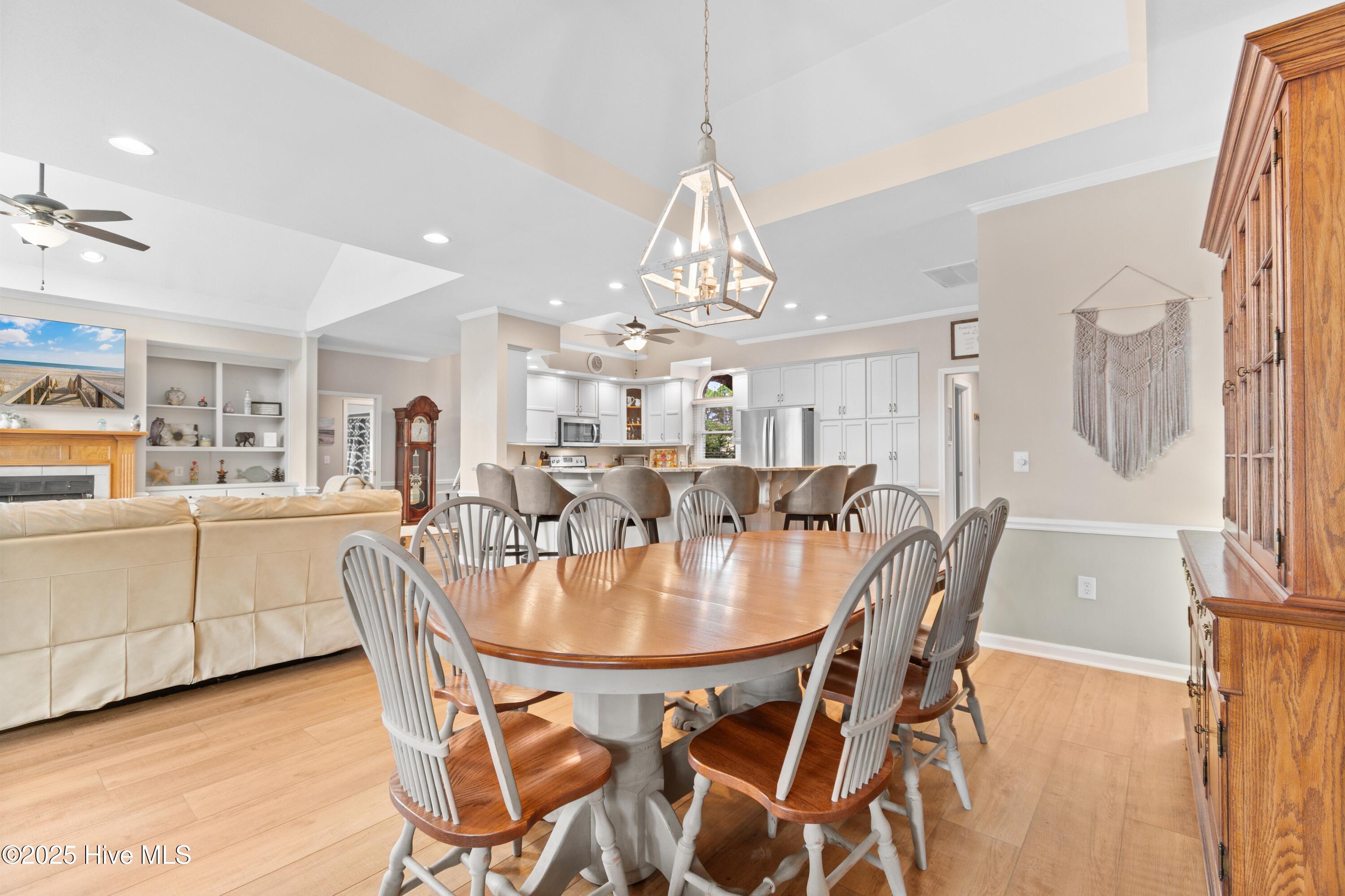 100531039 | Photo 17