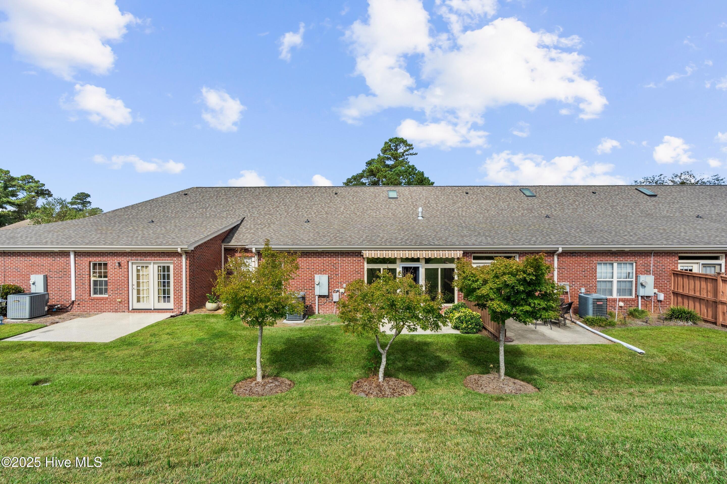 100536985 | Photo 37