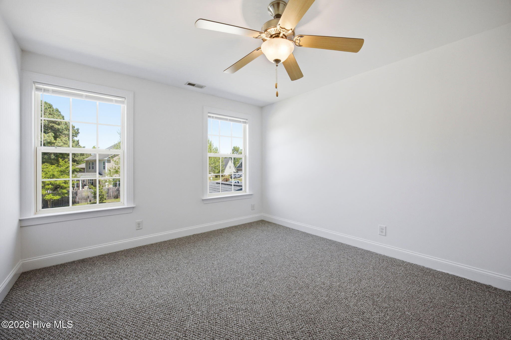 100569504 | Photo 31