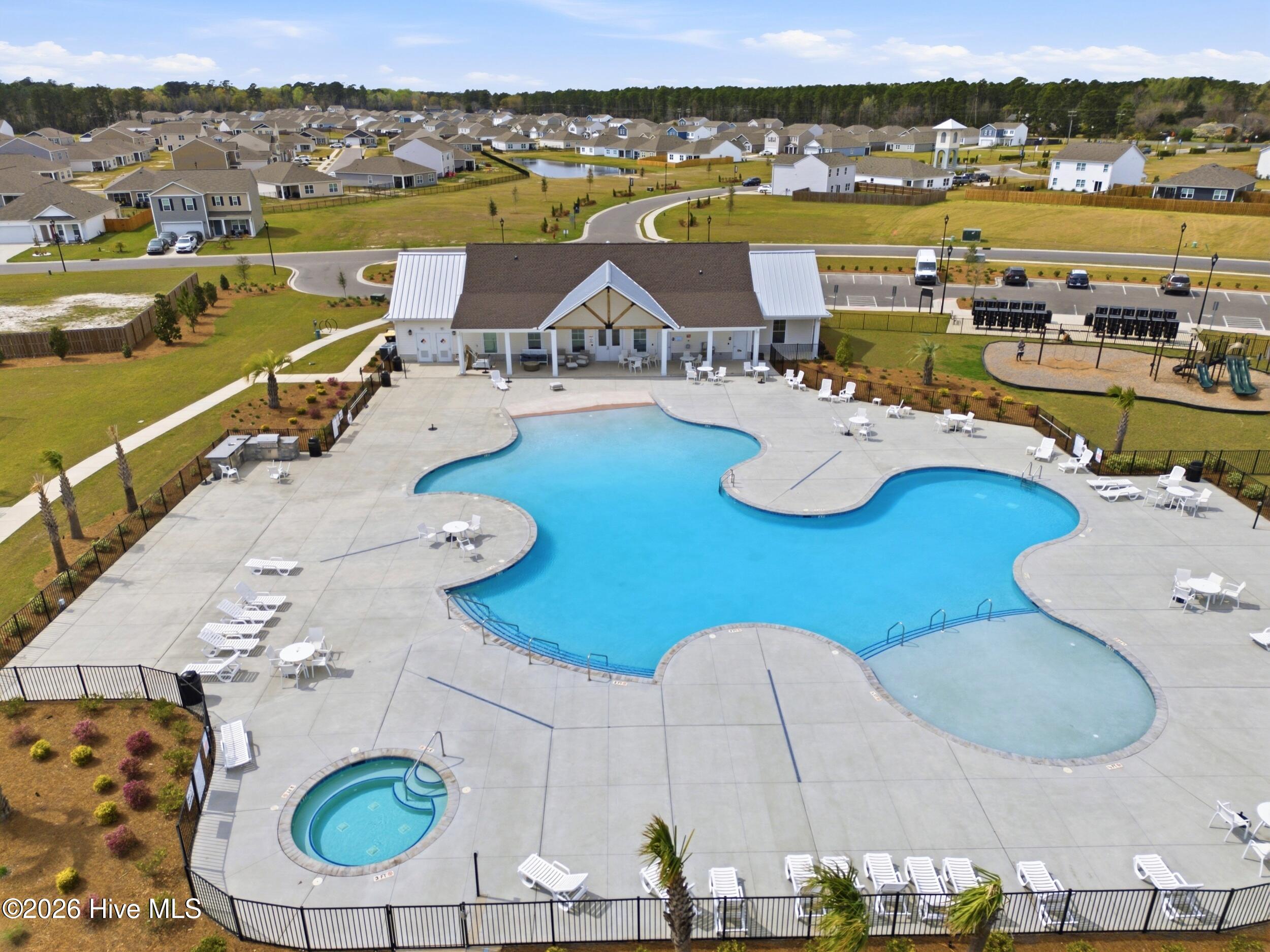 100558236 | Photo 56