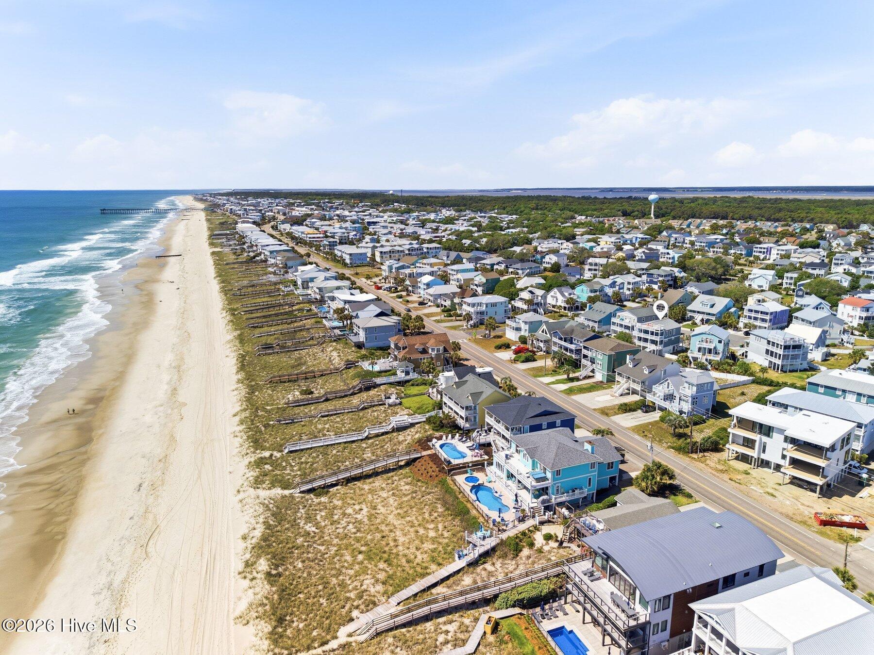 100570503 | Photo 53