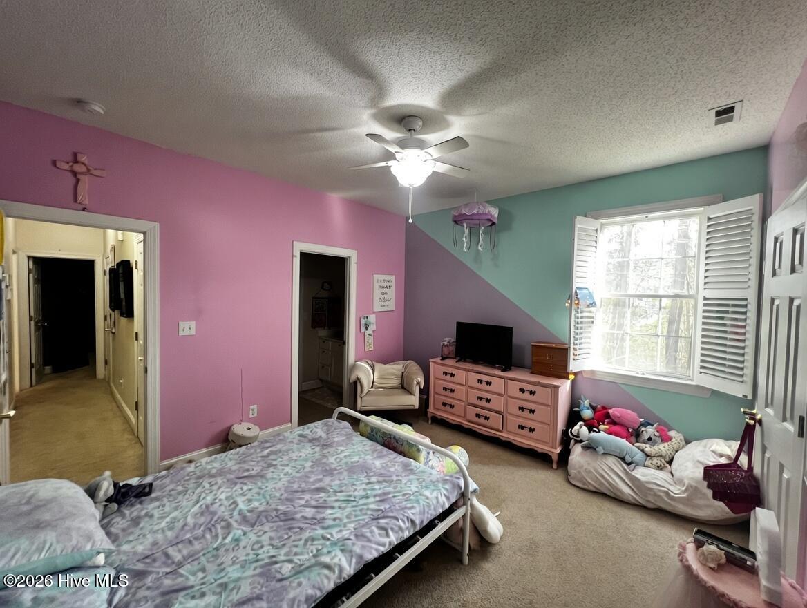 100563366 | Photo 19