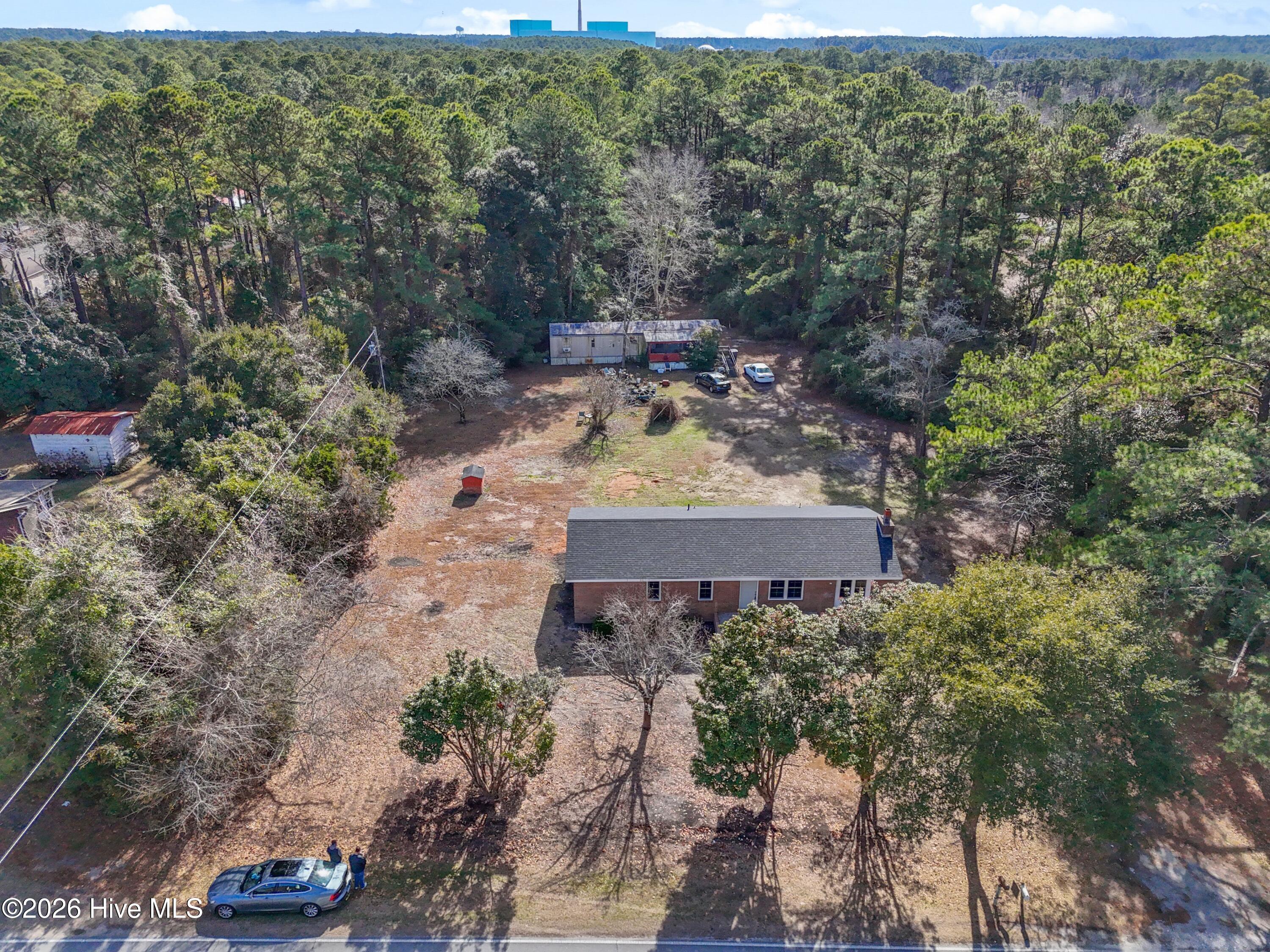 100550863 | Photo 41