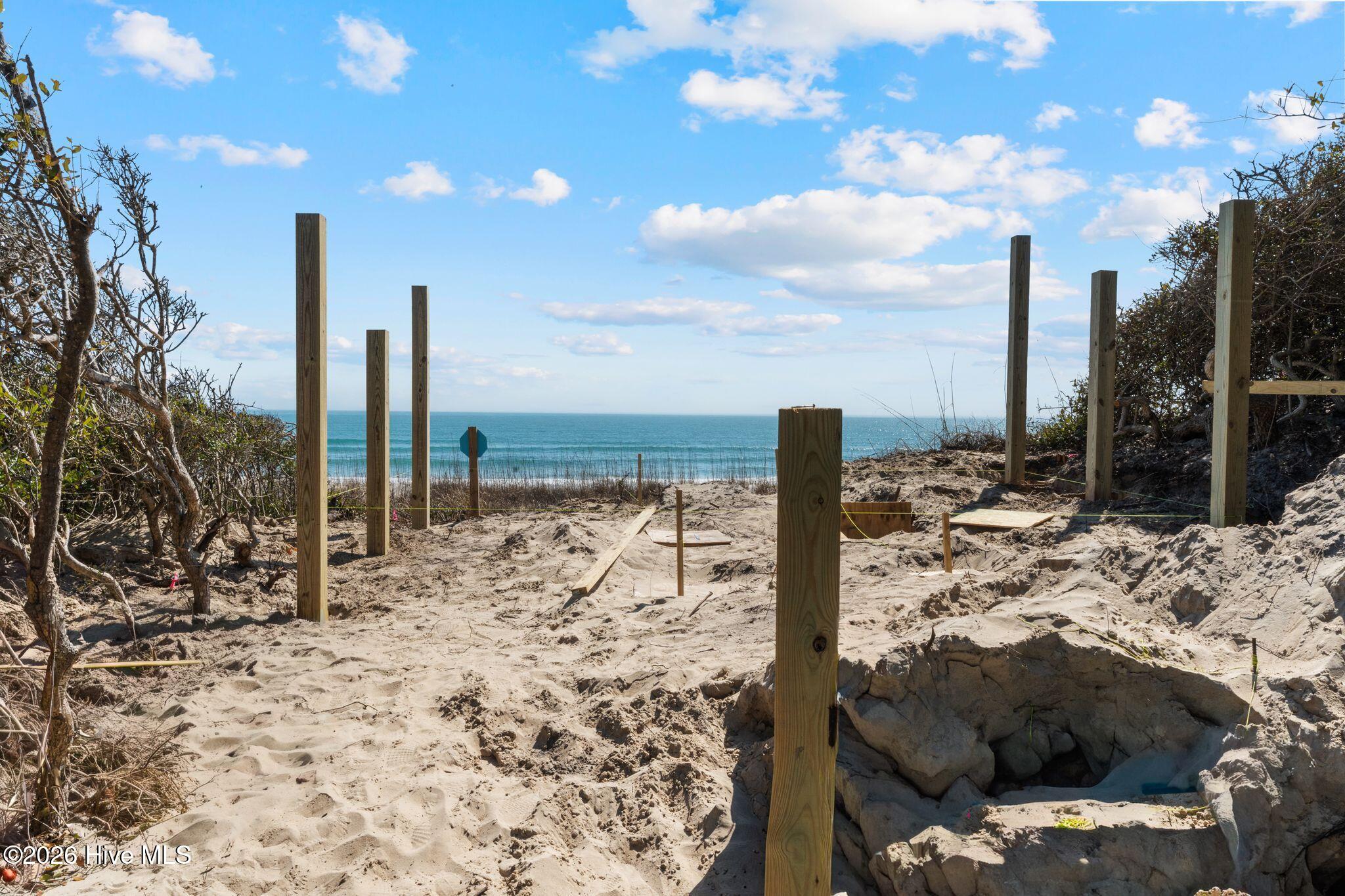 Roosevelt Reserve’s exclusive beach access, currently taking shape, will
guide residents through the dunes to the pristine beaches.