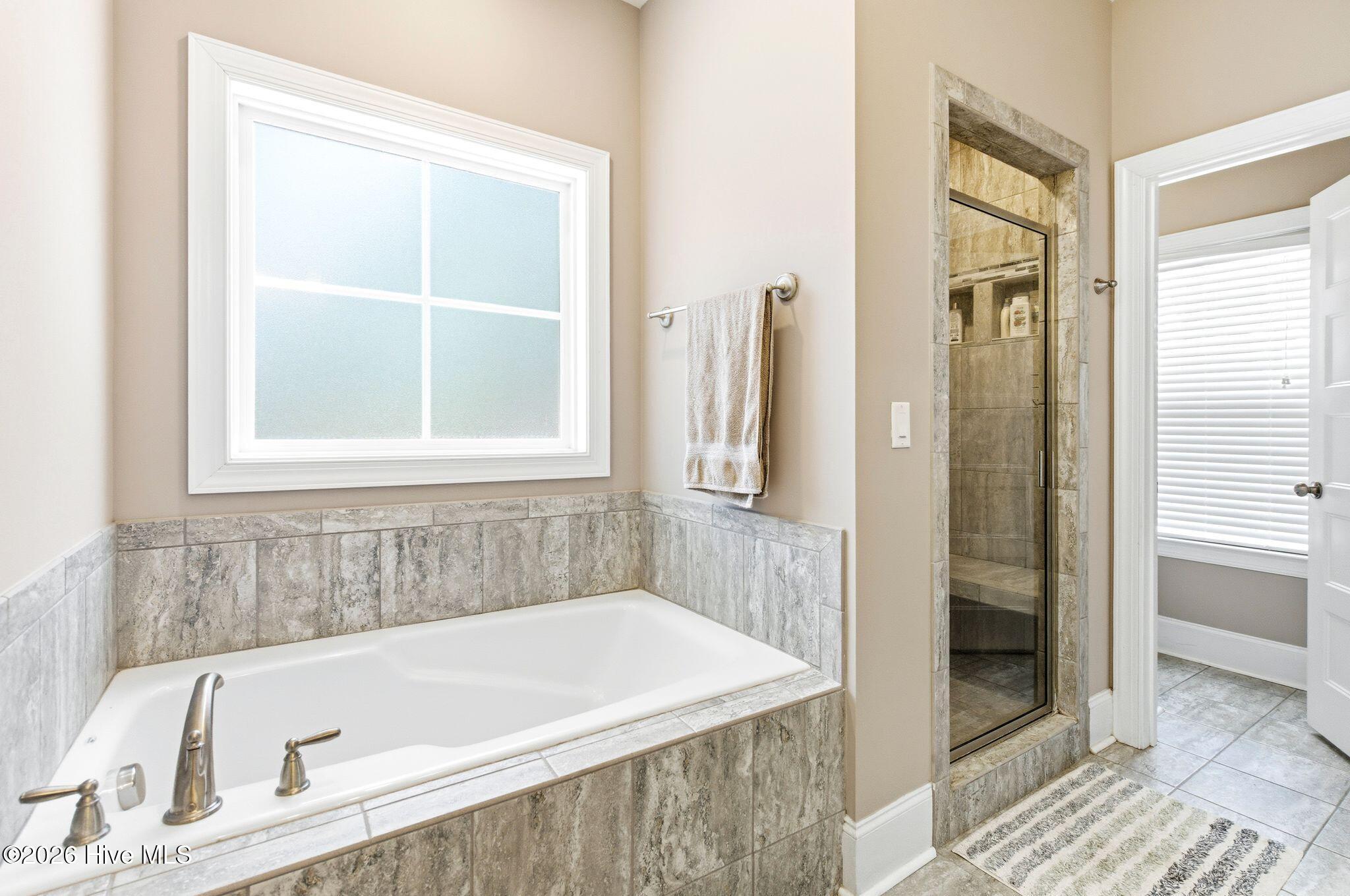 100564498 | Photo 29