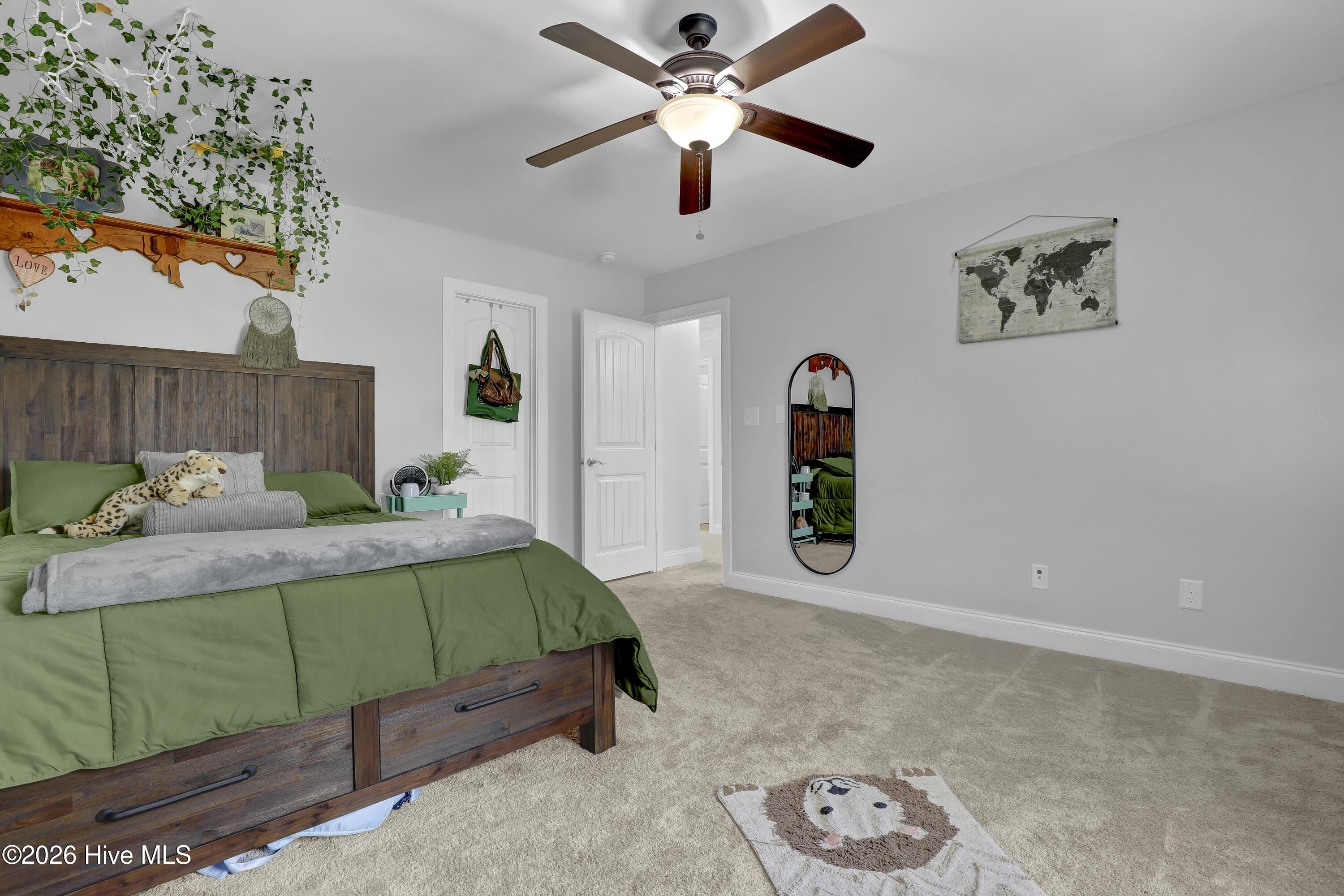 100562541 | Photo 31