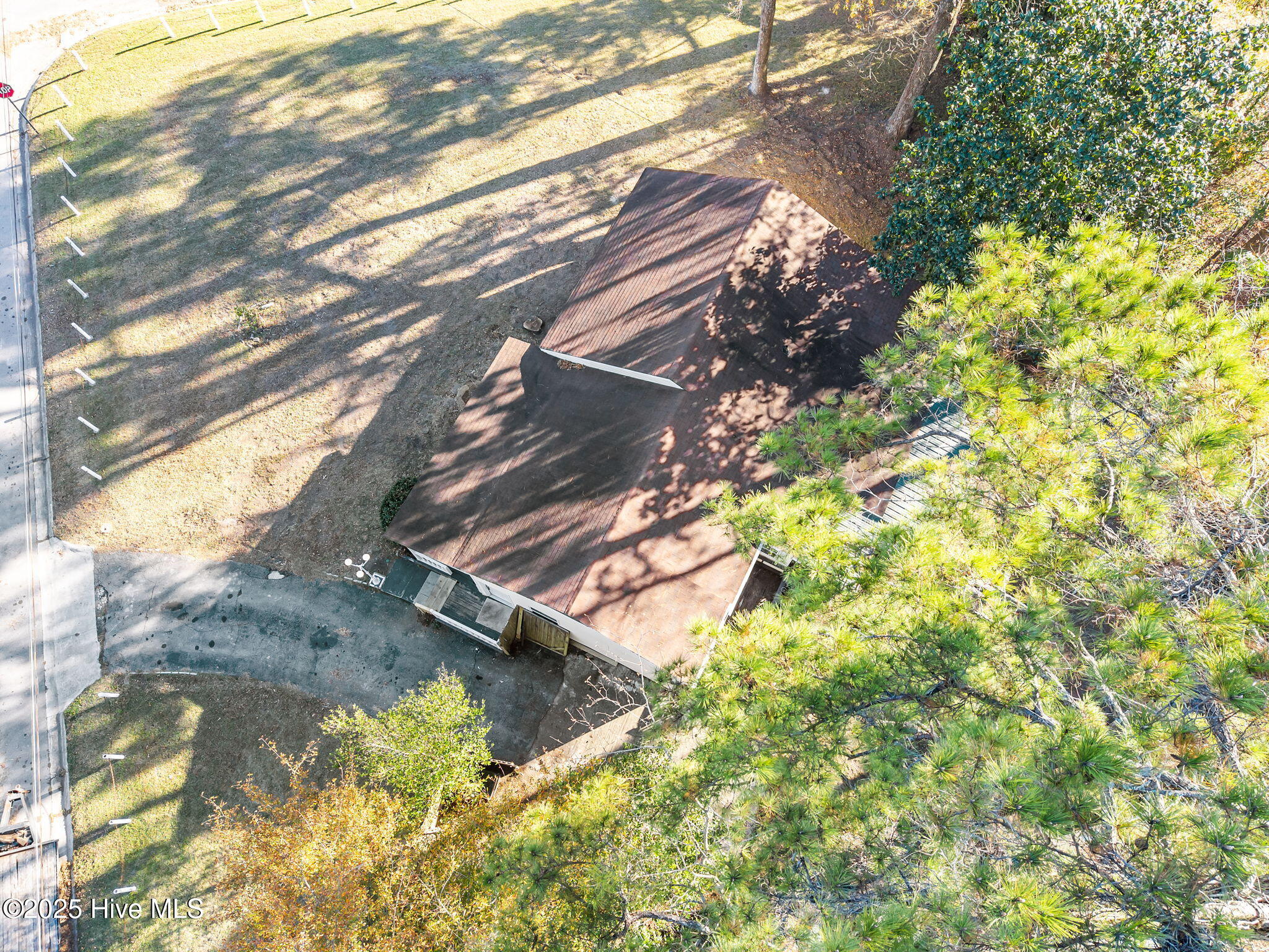 100543072 | Photo 36