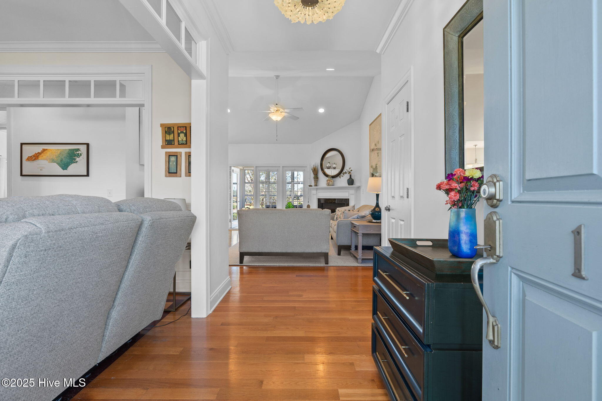 100538091 | Photo 11