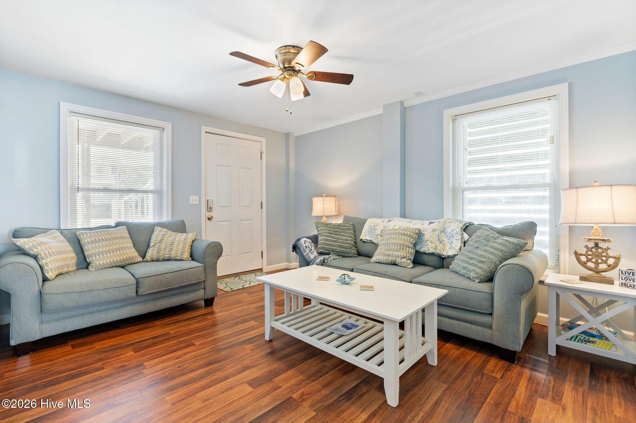 100559902 | Photo 38