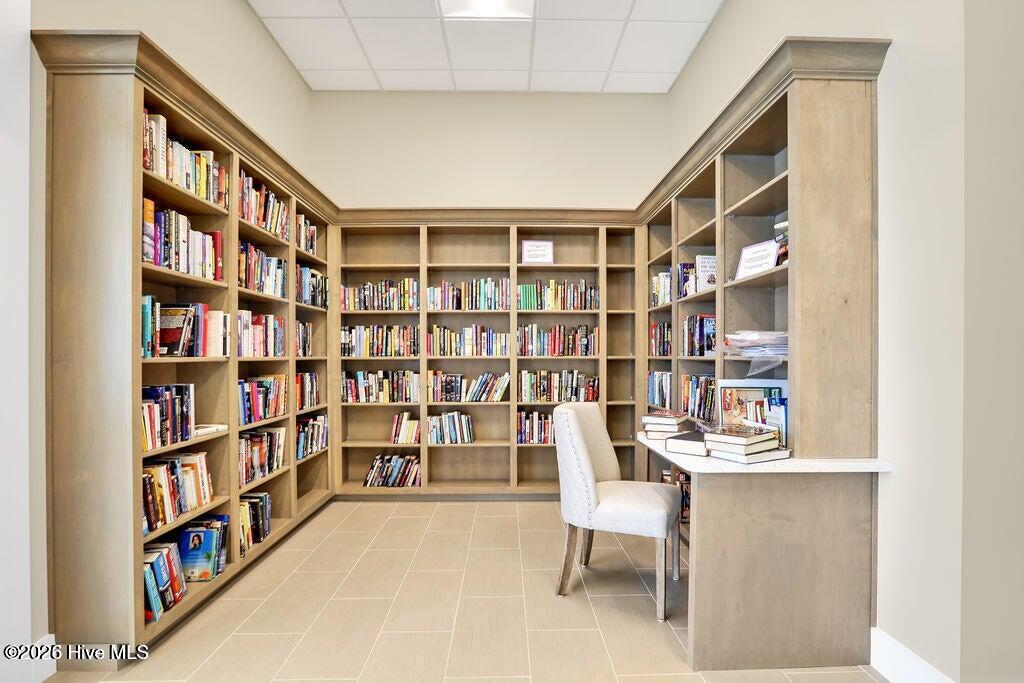 100557149 | Photo 64