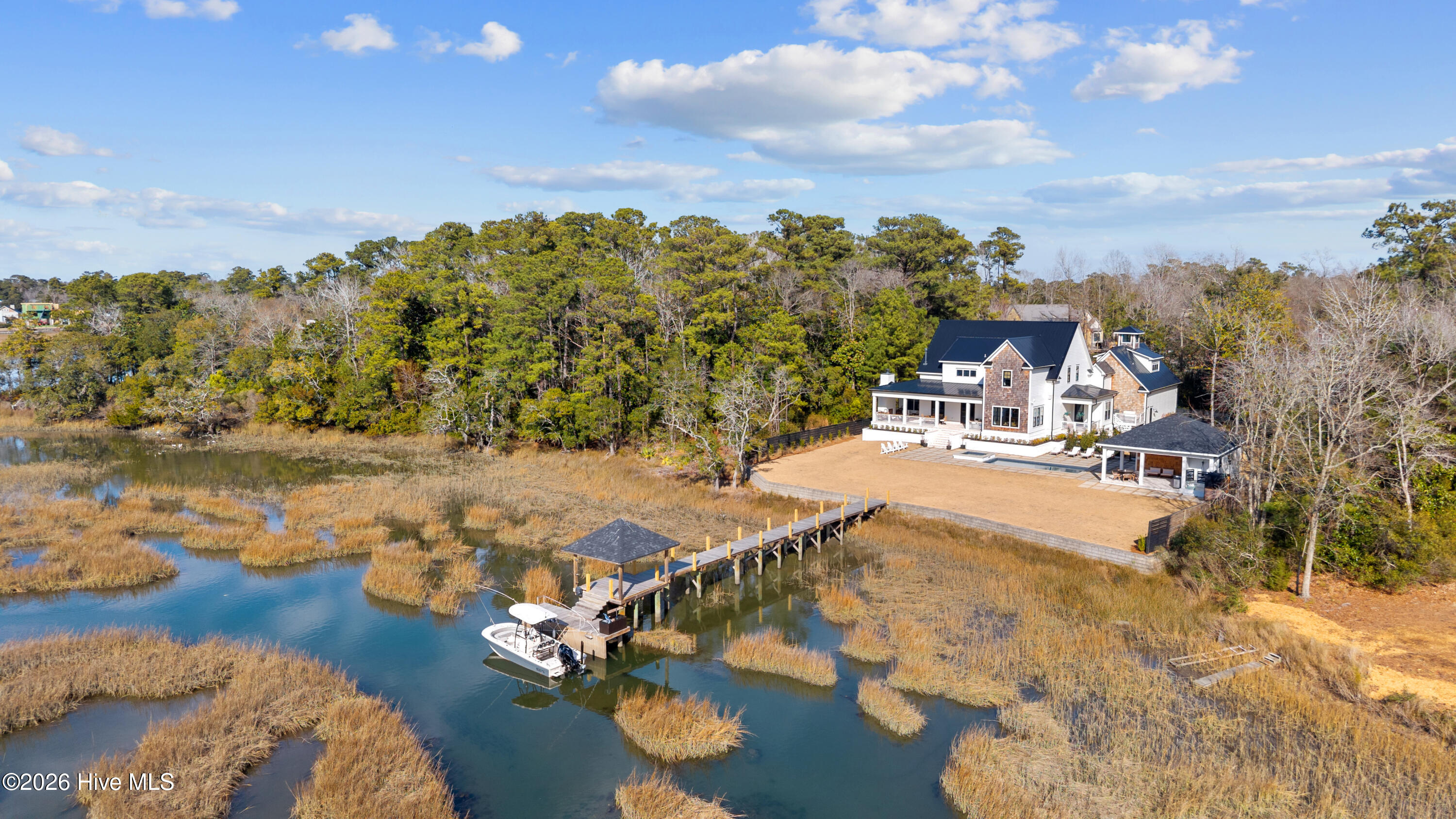 100554567 | Photo 68