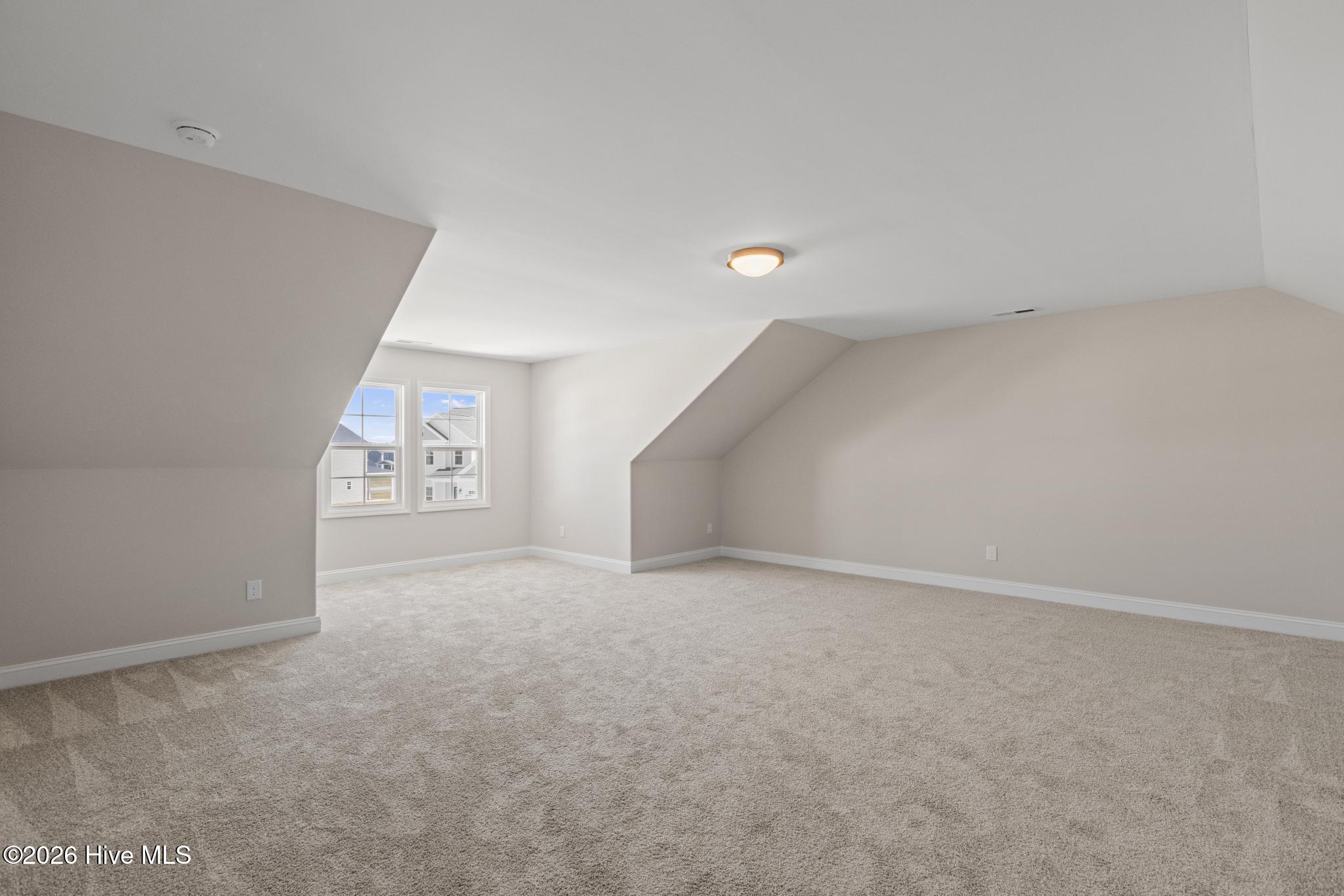 100544649 | Photo 34