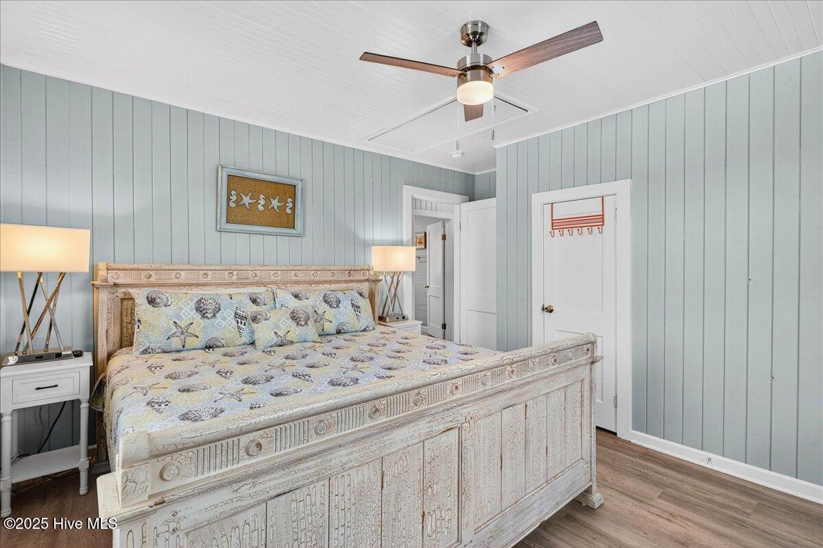 100527875 | Photo 21