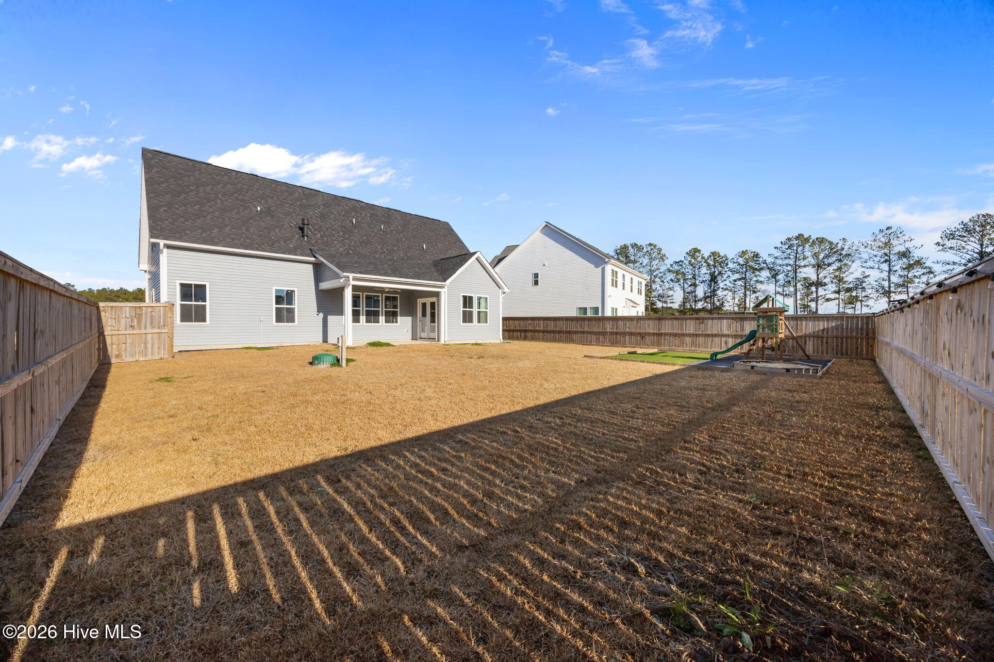 100550505 | Photo 44