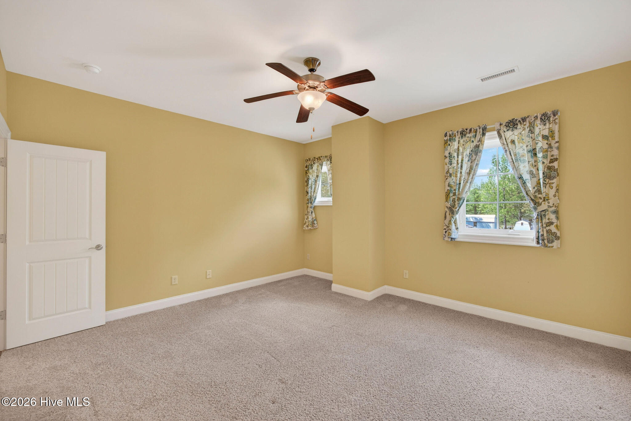 100566414 | Photo 59