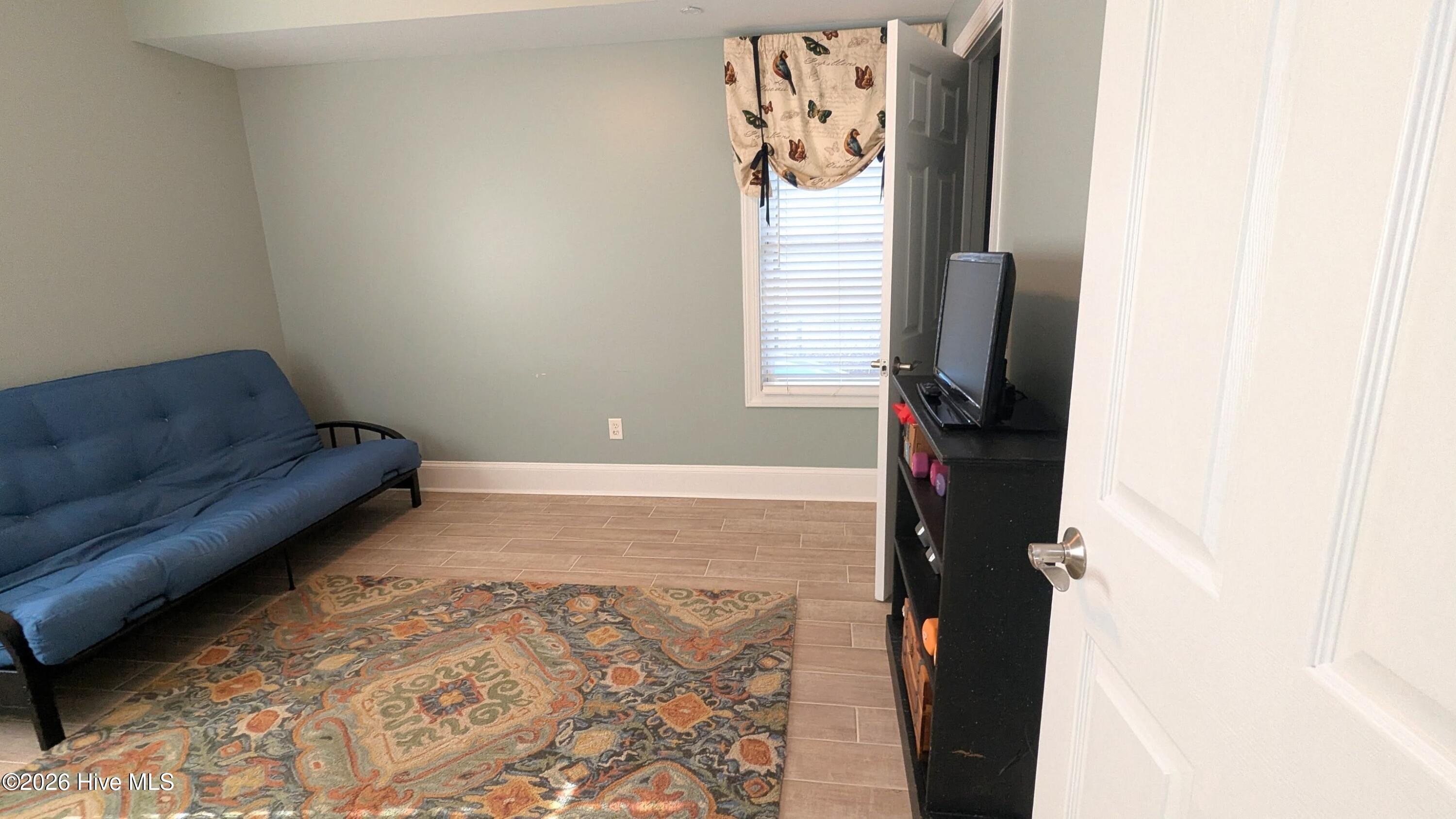 100550094 | Photo 36