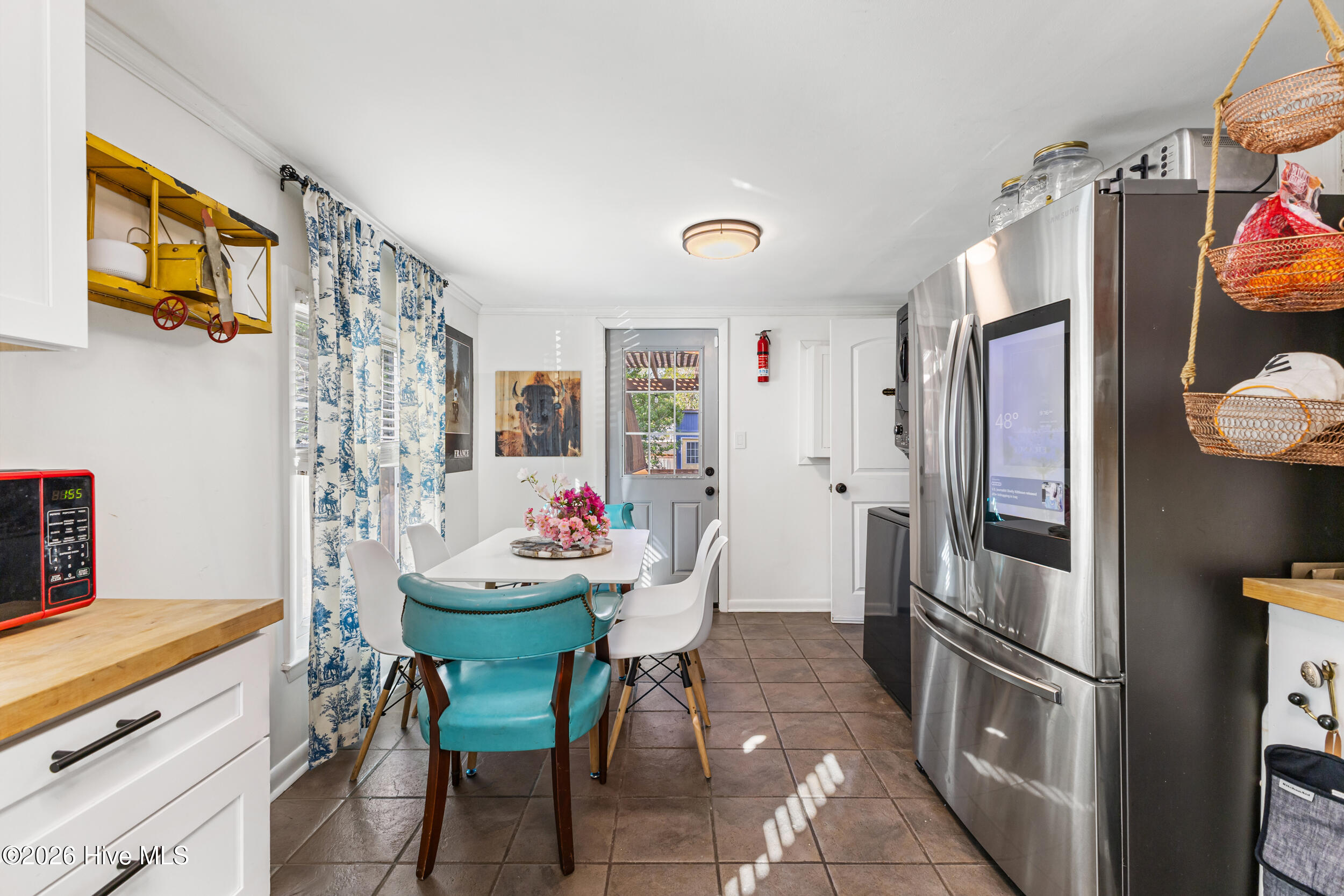 100567073 | Photo 12